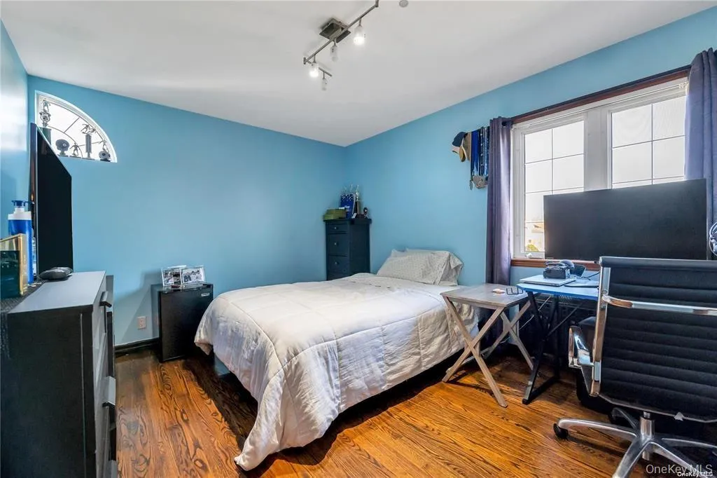 50-43 192nd Street, New York, NY, 4 Bedrooms Bedrooms, 12 Rooms Rooms,3 BathroomsBathrooms,Residential,For Rent,192nd,0,986340 50-43 192nd Street, New York, NY, 4 Bedrooms Bedrooms, 12 Rooms Rooms,3 BathroomsBathrooms,Residential,For Rent,192nd,0,986340