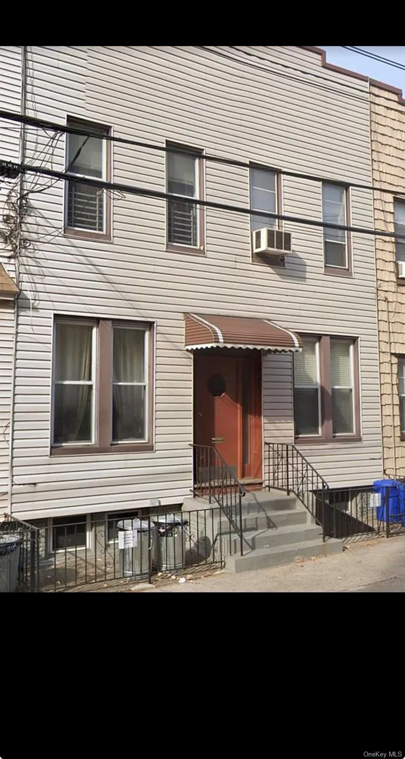 1939 Gates Avenue, New York, NY, 1 Bedroom Bedrooms, 3 Rooms Rooms,1 BathroomBathrooms,Residential Lease,For Rent,Gates,0,986354 1939 Gates Avenue, New York, NY, 1 Bedroom Bedrooms, 3 Rooms Rooms,1 BathroomBathrooms,Residential Lease,For Rent,Gates,0,986354