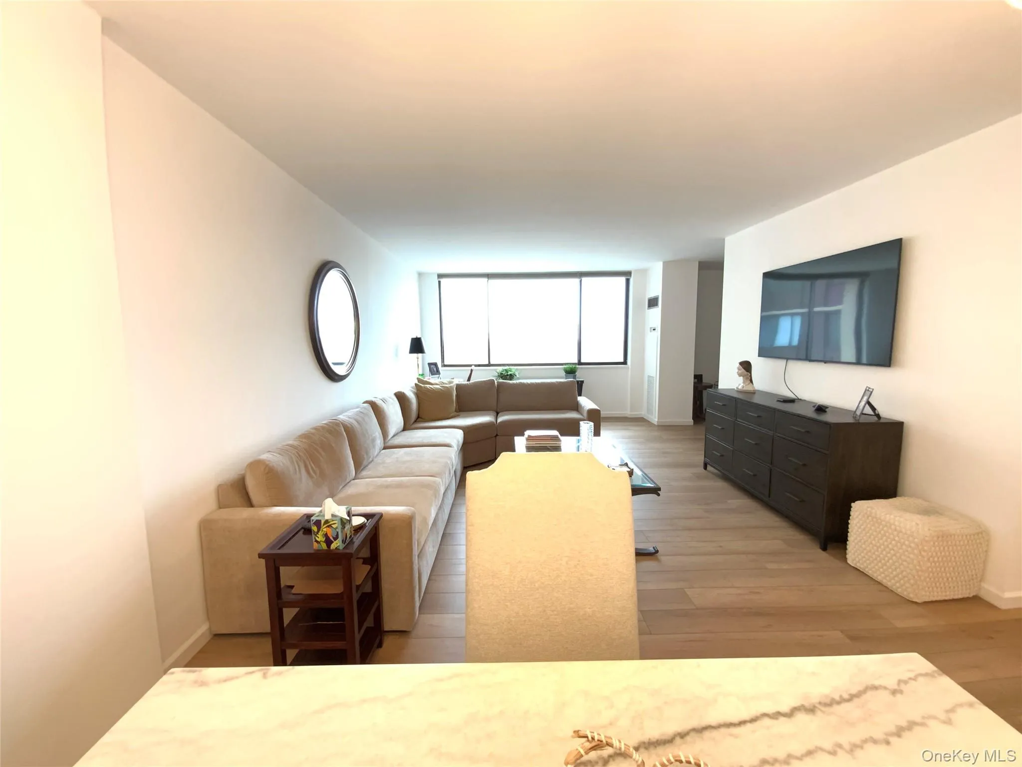 27010 Grand Central Parkway, New York, NY, 3 Rooms Rooms,1 BathroomBathrooms,Residential,For Rent,Grand Central,0,986359 27010 Grand Central Parkway, New York, NY, 3 Rooms Rooms,1 BathroomBathrooms,Residential,For Rent,Grand Central,0,986359
