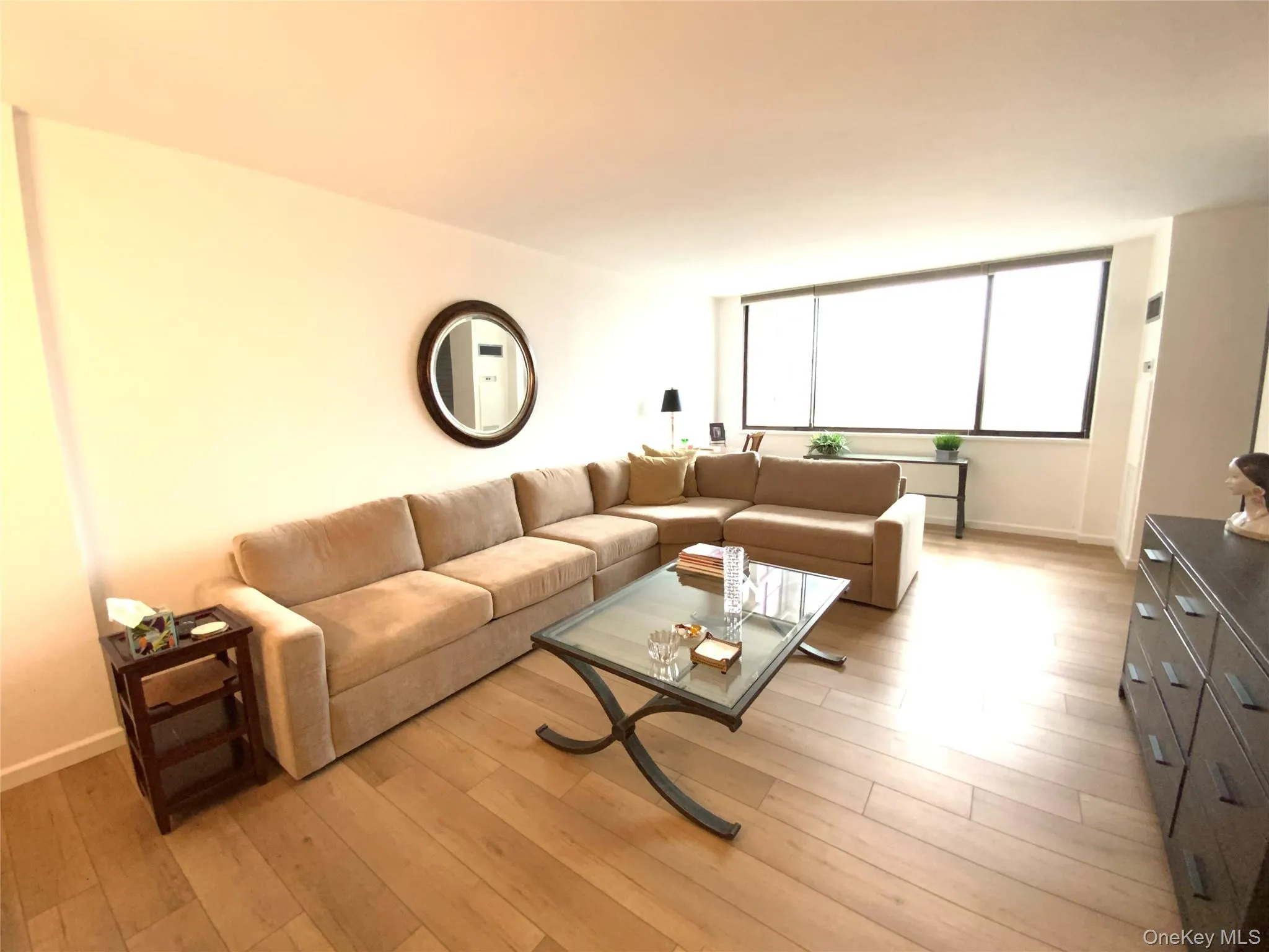 27010 Grand Central Parkway, New York, NY, 3 Rooms Rooms,1 BathroomBathrooms,Residential,For Rent,Grand Central,0,986359 27010 Grand Central Parkway, New York, NY, 3 Rooms Rooms,1 BathroomBathrooms,Residential,For Rent,Grand Central,0,986359
