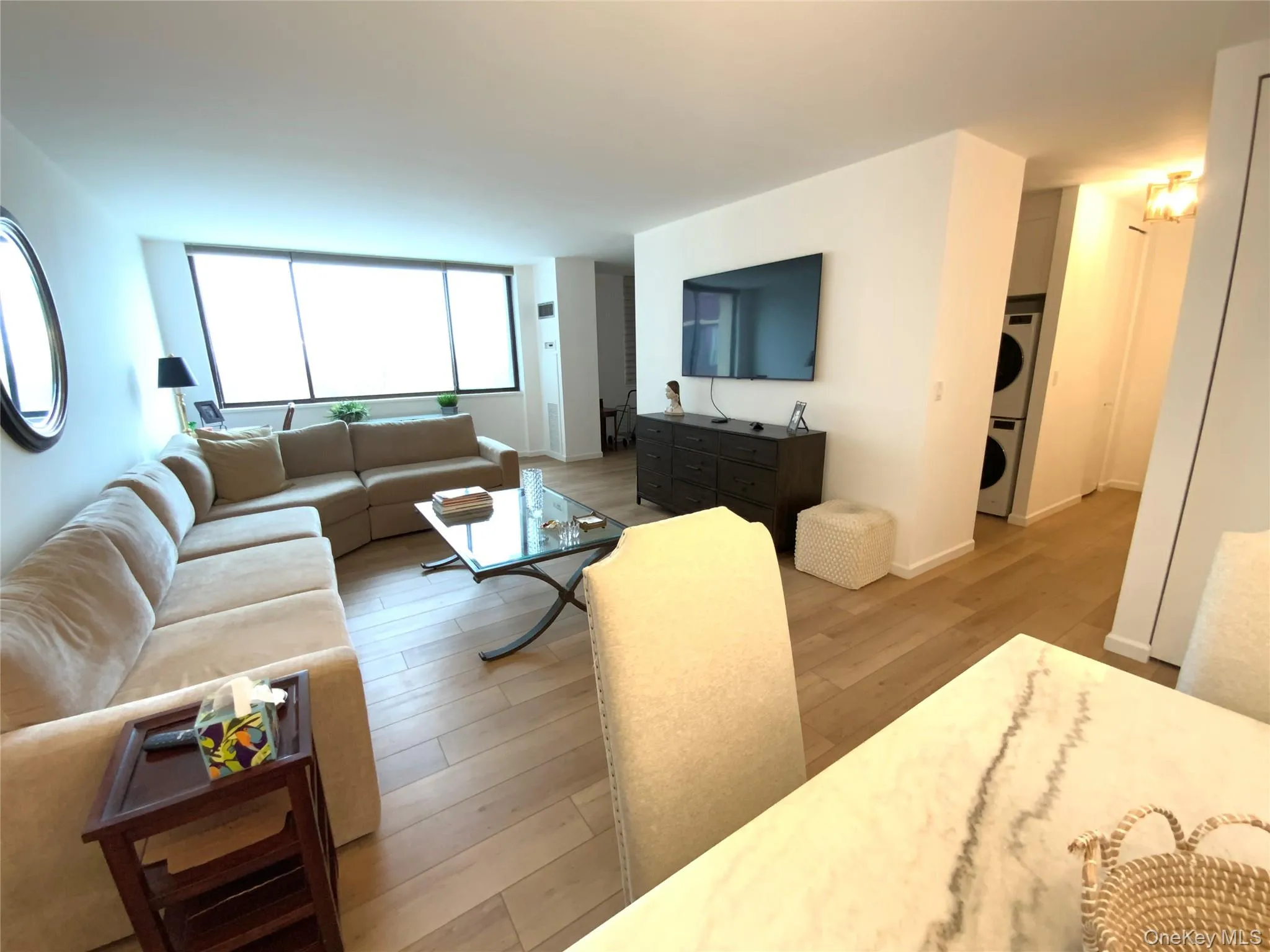 27010 Grand Central Parkway, New York, NY, 3 Rooms Rooms,1 BathroomBathrooms,Residential,For Rent,Grand Central,0,986359 27010 Grand Central Parkway, New York, NY, 3 Rooms Rooms,1 BathroomBathrooms,Residential,For Rent,Grand Central,0,986359