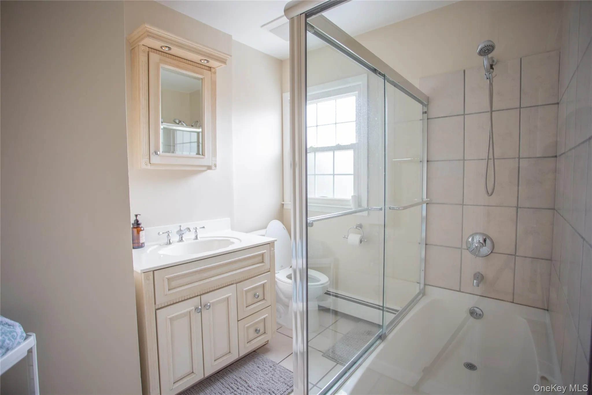 9 Kensington Street, Hempstead, NY, 4 Bedrooms Bedrooms, 8 Rooms Rooms,3 BathroomsBathrooms,Residential Lease,For Rent,Kensington,0,986366 9 Kensington Street, Hempstead, NY, 4 Bedrooms Bedrooms, 8 Rooms Rooms,3 BathroomsBathrooms,Residential Lease,For Rent,Kensington,0,986366