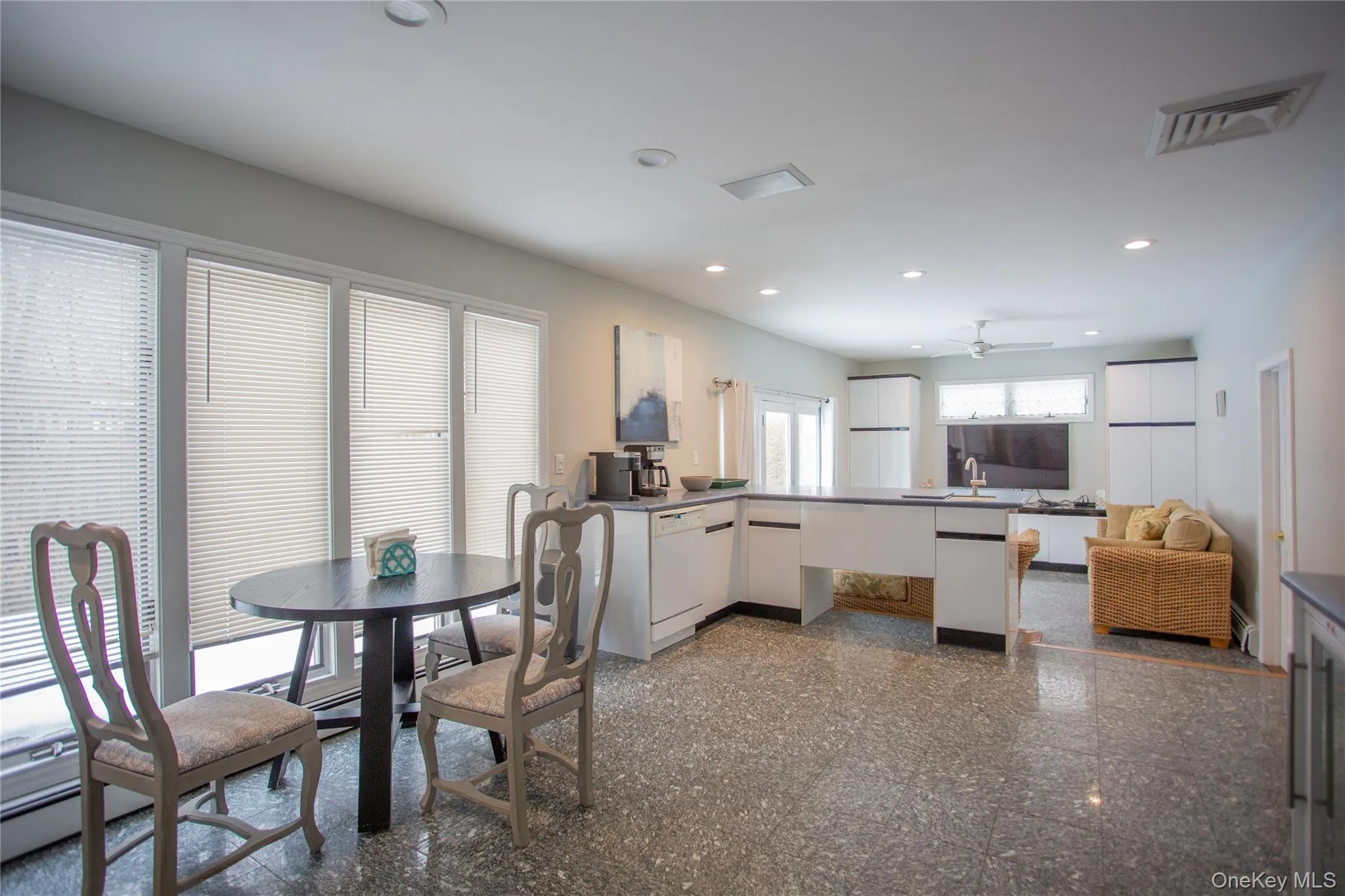 9 Kensington Street, Hempstead, NY, 4 Bedrooms Bedrooms, 8 Rooms Rooms,3 BathroomsBathrooms,Residential Lease,For Rent,Kensington,0,986366 9 Kensington Street, Hempstead, NY, 4 Bedrooms Bedrooms, 8 Rooms Rooms,3 BathroomsBathrooms,Residential Lease,For Rent,Kensington,0,986366