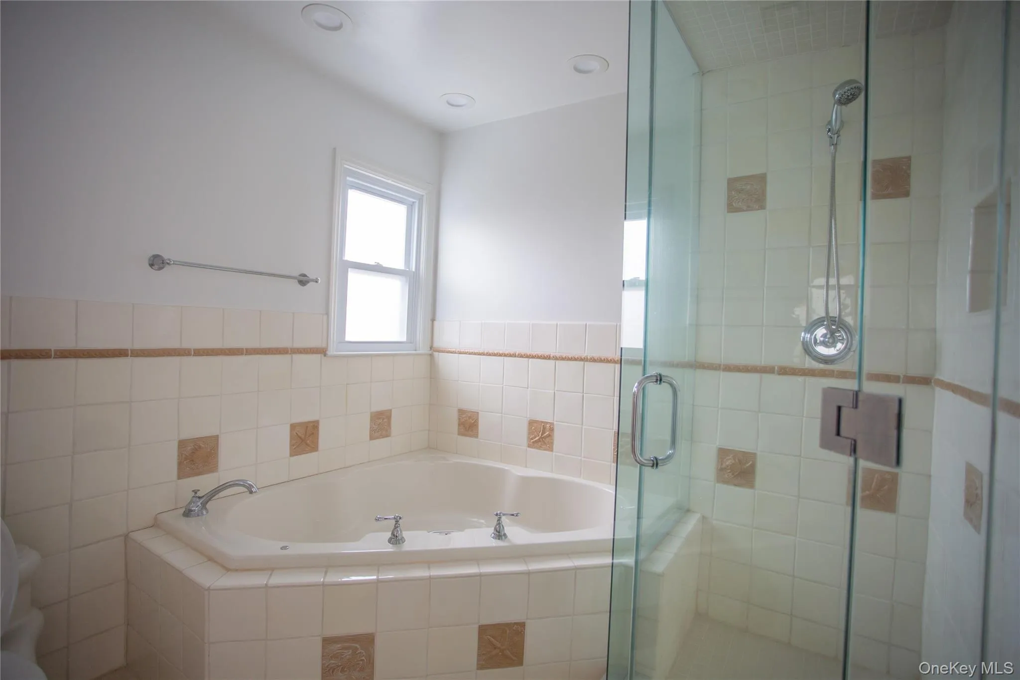 9 Kensington Street, Hempstead, NY, 4 Bedrooms Bedrooms, 8 Rooms Rooms,3 BathroomsBathrooms,Residential Lease,For Rent,Kensington,0,986366 9 Kensington Street, Hempstead, NY, 4 Bedrooms Bedrooms, 8 Rooms Rooms,3 BathroomsBathrooms,Residential Lease,For Rent,Kensington,0,986366