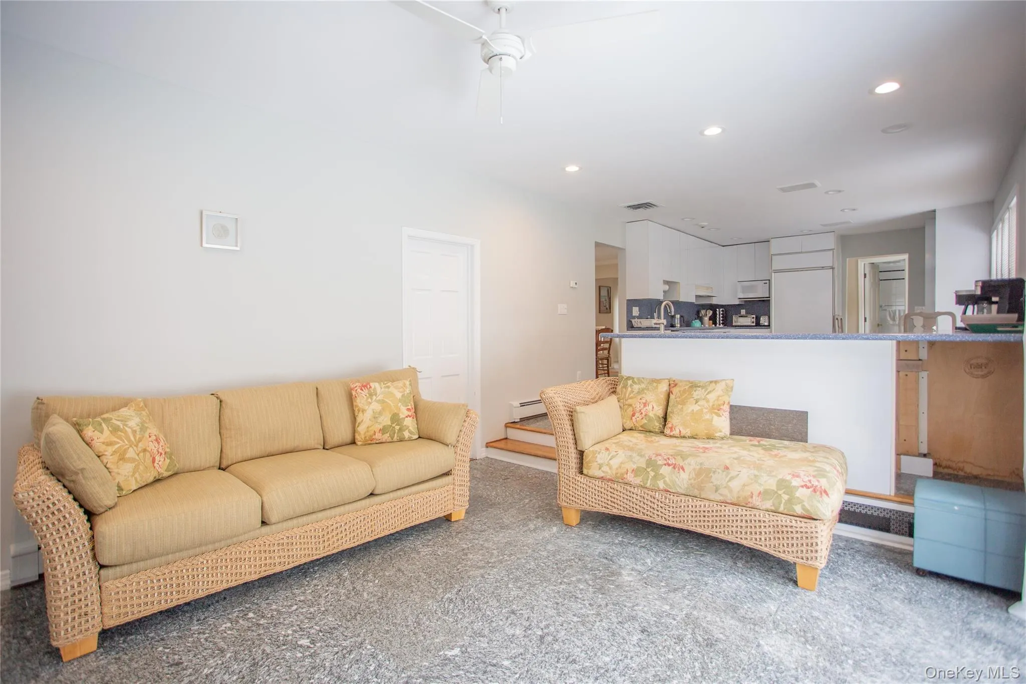 9 Kensington Street, Hempstead, NY, 4 Bedrooms Bedrooms, 8 Rooms Rooms,3 BathroomsBathrooms,Residential Lease,For Rent,Kensington,0,986366 9 Kensington Street, Hempstead, NY, 4 Bedrooms Bedrooms, 8 Rooms Rooms,3 BathroomsBathrooms,Residential Lease,For Rent,Kensington,0,986366