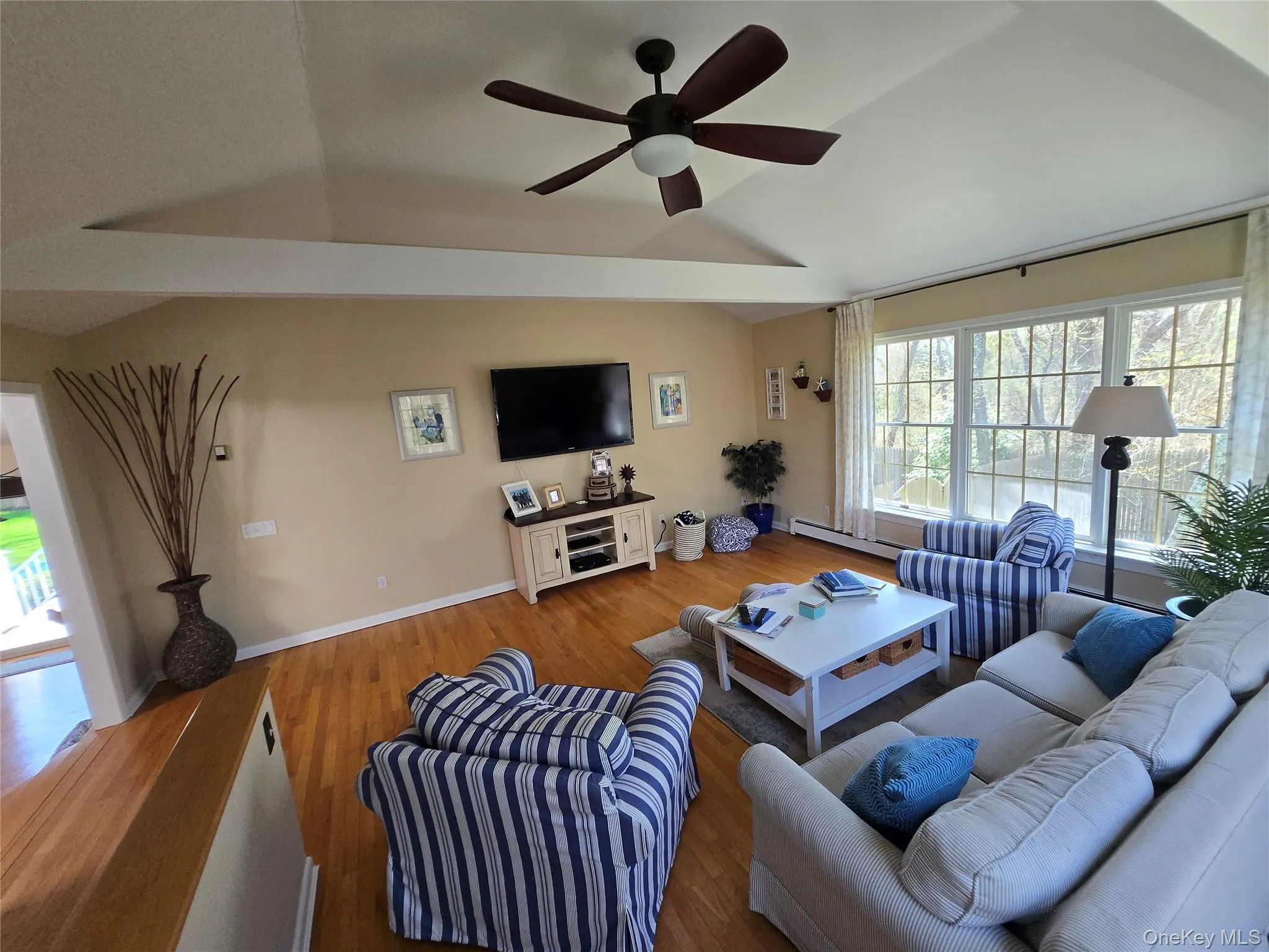 870 Noyack Road, Southampton, NY, 3 Bedrooms Bedrooms, 7 Rooms Rooms,2 BathroomsBathrooms,Residential Lease,For Rent,Noyack,0,986369 870 Noyack Road, Southampton, NY, 3 Bedrooms Bedrooms, 7 Rooms Rooms,2 BathroomsBathrooms,Residential Lease,For Rent,Noyack,0,986369