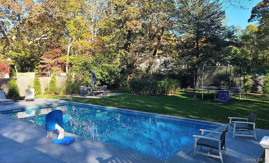 870 Noyack Road, Southampton, NY, 3 Bedrooms Bedrooms, 7 Rooms Rooms,2 BathroomsBathrooms,Residential Lease,For Rent,Noyack,0,986369 870 Noyack Road, Southampton, NY, 3 Bedrooms Bedrooms, 7 Rooms Rooms,2 BathroomsBathrooms,Residential Lease,For Rent,Noyack,0,986369