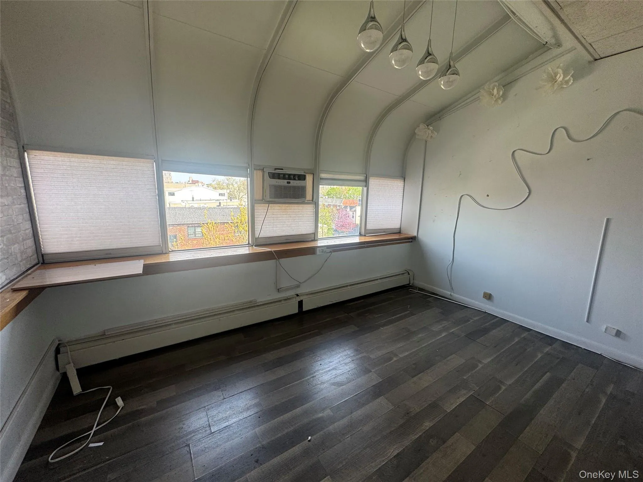 3612 34th Avenue, New York, NY, ,Commercial Lease,For Rent,34th,0,986370 3612 34th Avenue, New York, NY, ,Commercial Lease,For Rent,34th,0,986370