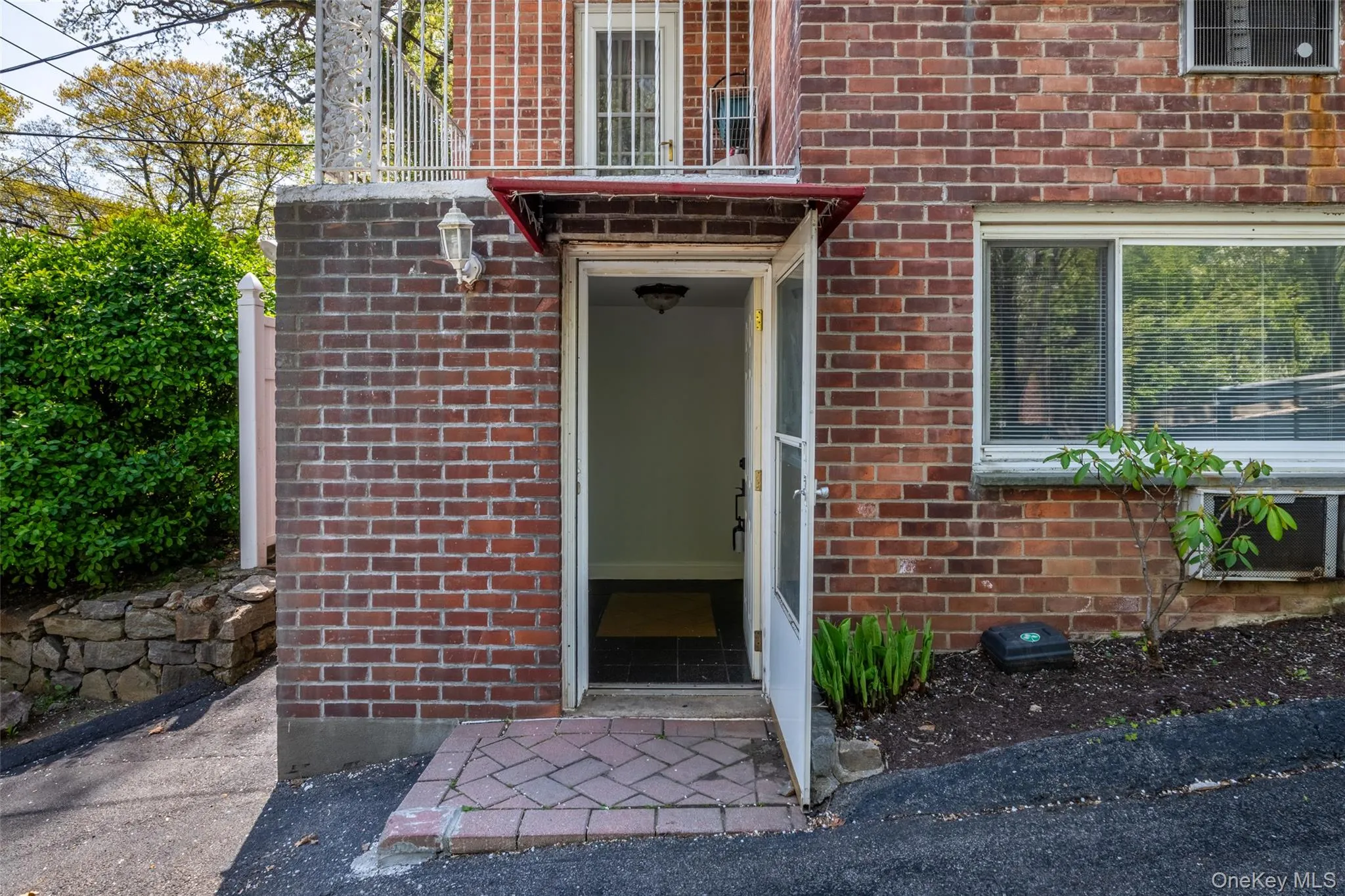 2333 Palmer Avenue, New Rochelle, NY, 1 Bedroom Bedrooms, 3 Rooms Rooms,1 BathroomBathrooms,Residential,For Rent,Palmer,0,986381 2333 Palmer Avenue, New Rochelle, NY, 1 Bedroom Bedrooms, 3 Rooms Rooms,1 BathroomBathrooms,Residential,For Rent,Palmer,0,986381