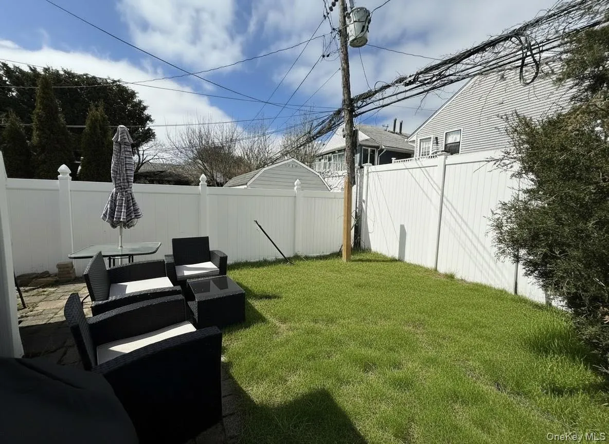 525 Olive Street, Long Beach, NY, 3 Bedrooms Bedrooms, 7 Rooms Rooms,2 BathroomsBathrooms,Residential Lease,For Rent,Olive,0,986409 525 Olive Street, Long Beach, NY, 3 Bedrooms Bedrooms, 7 Rooms Rooms,2 BathroomsBathrooms,Residential Lease,For Rent,Olive,0,986409