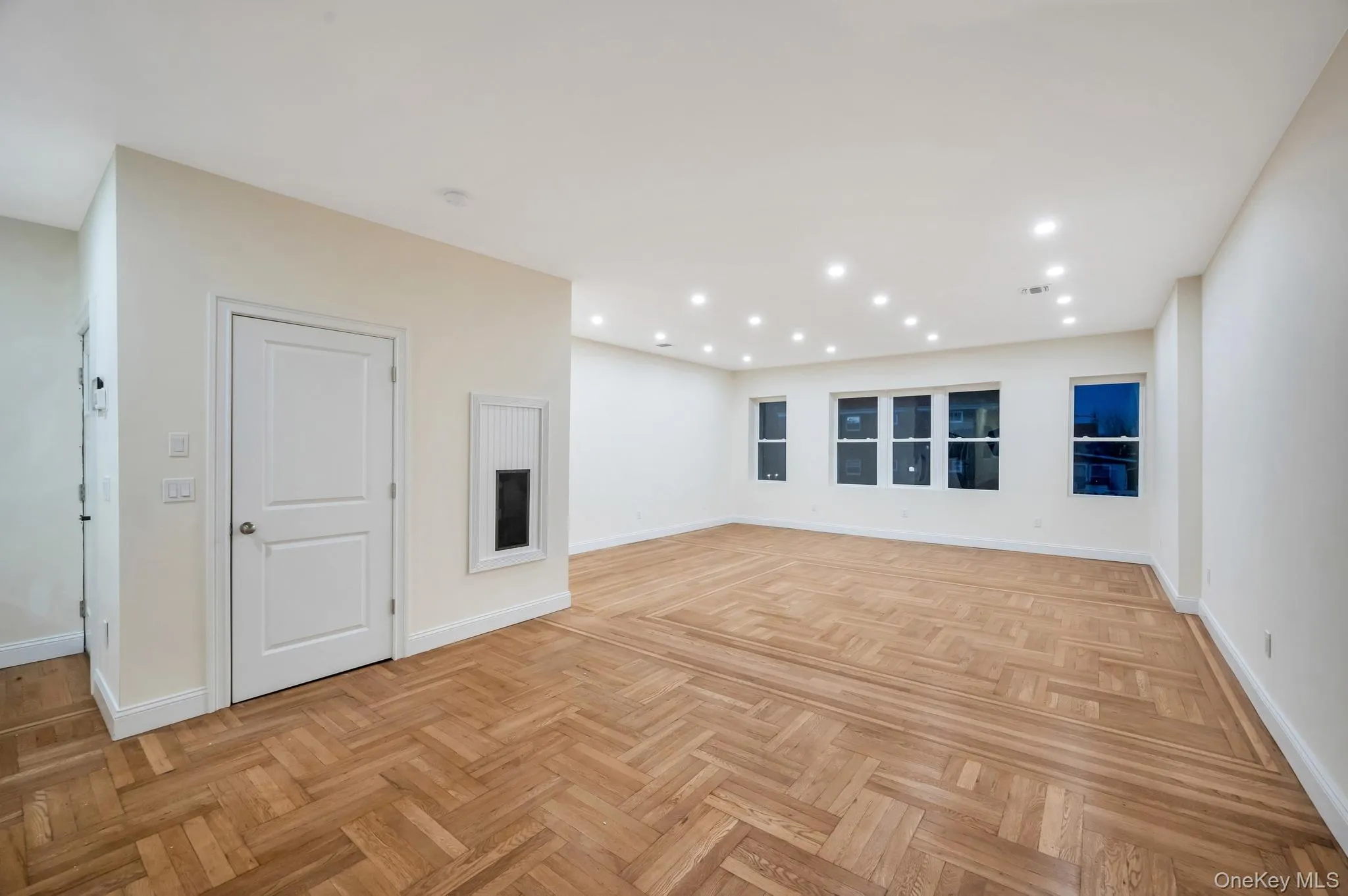4106 25th Avenue, New York, NY, 2 Bedrooms Bedrooms, 5 Rooms Rooms,1 BathroomBathrooms,Residential Lease,For Rent,25th,0,986410 4106 25th Avenue, New York, NY, 2 Bedrooms Bedrooms, 5 Rooms Rooms,1 BathroomBathrooms,Residential Lease,For Rent,25th,0,986410