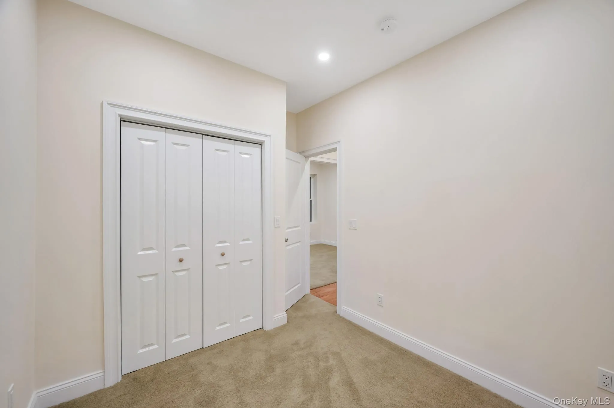 4106 25th Avenue, New York, NY, 2 Bedrooms Bedrooms, 5 Rooms Rooms,1 BathroomBathrooms,Residential Lease,For Rent,25th,0,986410 4106 25th Avenue, New York, NY, 2 Bedrooms Bedrooms, 5 Rooms Rooms,1 BathroomBathrooms,Residential Lease,For Rent,25th,0,986410