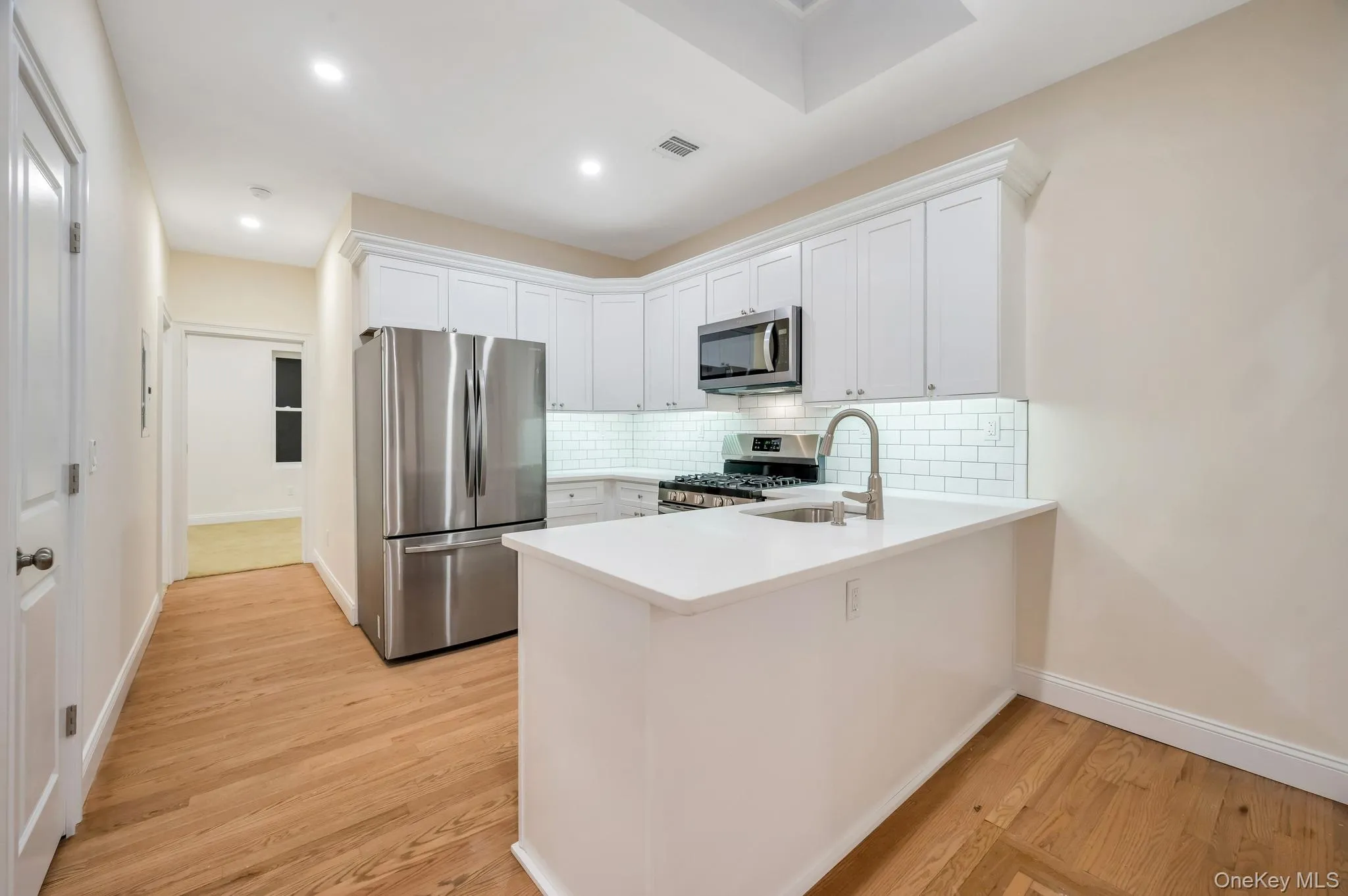 4106 25th Avenue, New York, NY, 2 Bedrooms Bedrooms, 5 Rooms Rooms,1 BathroomBathrooms,Residential Lease,For Rent,25th,0,986410 4106 25th Avenue, New York, NY, 2 Bedrooms Bedrooms, 5 Rooms Rooms,1 BathroomBathrooms,Residential Lease,For Rent,25th,0,986410