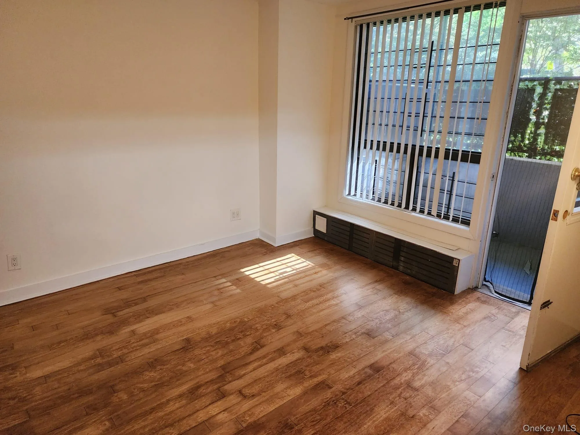 61-45 98th Street, New York, NY, 3 Bedrooms Bedrooms, 4 Rooms Rooms,1 BathroomBathrooms,Residential Lease,For Rent,98th,0,986419 61-45 98th Street, New York, NY, 3 Bedrooms Bedrooms, 4 Rooms Rooms,1 BathroomBathrooms,Residential Lease,For Rent,98th,0,986419