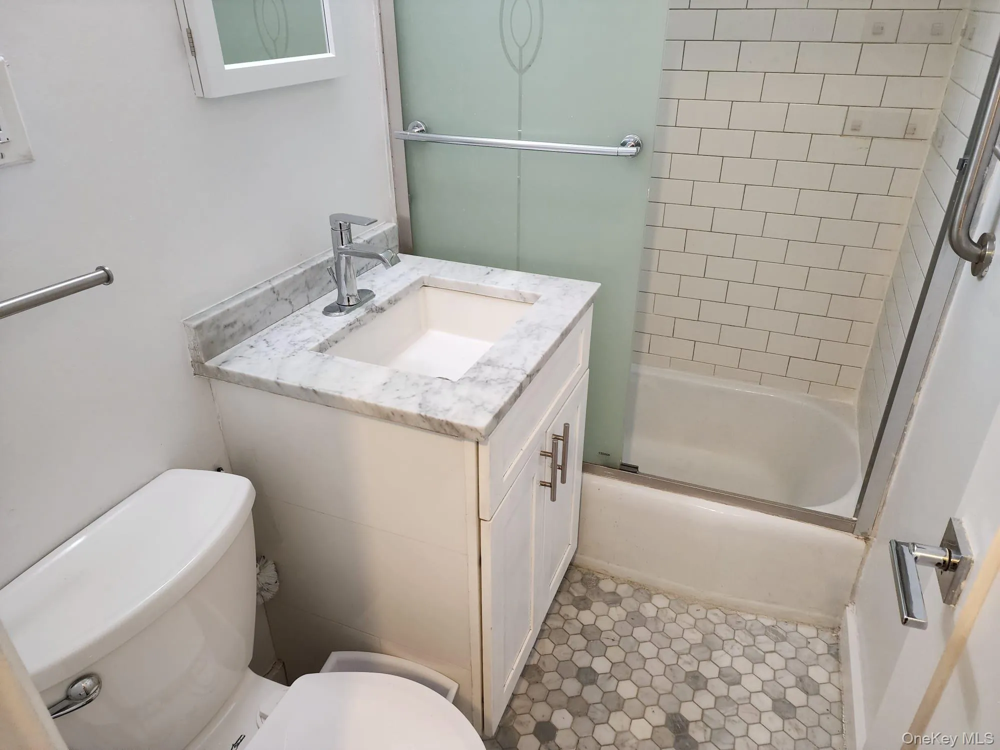 61-45 98th Street, New York, NY, 3 Bedrooms Bedrooms, 4 Rooms Rooms,1 BathroomBathrooms,Residential Lease,For Rent,98th,0,986419 61-45 98th Street, New York, NY, 3 Bedrooms Bedrooms, 4 Rooms Rooms,1 BathroomBathrooms,Residential Lease,For Rent,98th,0,986419