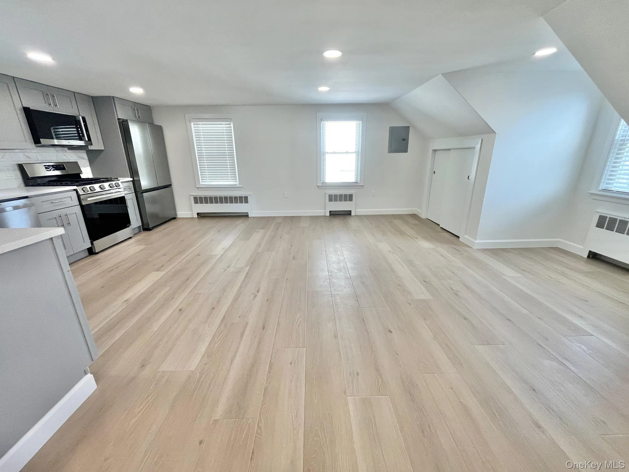 237 Woodland Avenue, Yonkers, NY, 2 Bedrooms Bedrooms, 3 Rooms Rooms,1 BathroomBathrooms,Residential Lease,For Rent,Woodland,0,986425 237 Woodland Avenue, Yonkers, NY, 2 Bedrooms Bedrooms, 3 Rooms Rooms,1 BathroomBathrooms,Residential Lease,For Rent,Woodland,0,986425