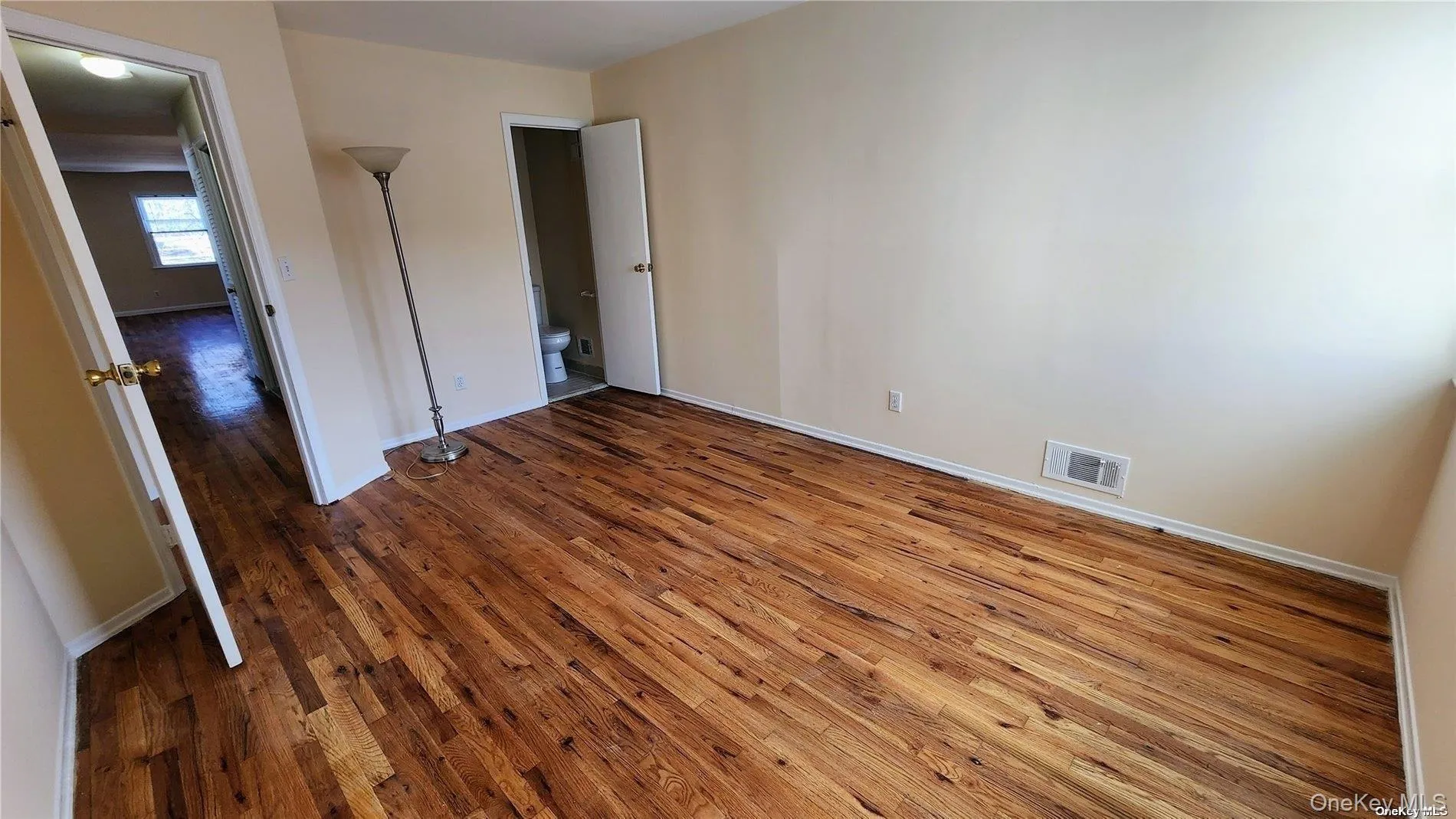 244-57 Grand Central Parkway, New York, NY, 3 Bedrooms Bedrooms, 6 Rooms Rooms,2 BathroomsBathrooms,Residential Lease,For Rent,Grand Central,0,986427 244-57 Grand Central Parkway, New York, NY, 3 Bedrooms Bedrooms, 6 Rooms Rooms,2 BathroomsBathrooms,Residential Lease,For Rent,Grand Central,0,986427