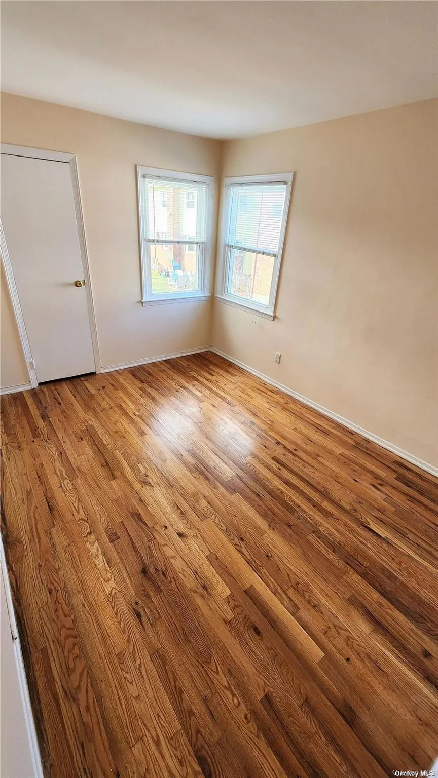 244-57 Grand Central Parkway, New York, NY, 3 Bedrooms Bedrooms, 6 Rooms Rooms,2 BathroomsBathrooms,Residential Lease,For Rent,Grand Central,0,986427 244-57 Grand Central Parkway, New York, NY, 3 Bedrooms Bedrooms, 6 Rooms Rooms,2 BathroomsBathrooms,Residential Lease,For Rent,Grand Central,0,986427