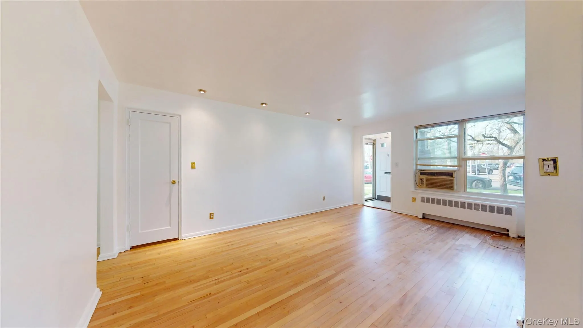 33 Edwards, North Hempstead, NY, 1 Bedroom Bedrooms, 3 Rooms Rooms,1 BathroomBathrooms,Residential,For Rent,Edwards,0,986431 33 Edwards, North Hempstead, NY, 1 Bedroom Bedrooms, 3 Rooms Rooms,1 BathroomBathrooms,Residential,For Rent,Edwards,0,986431