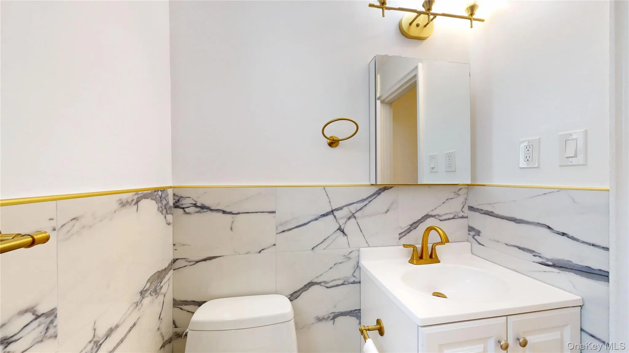 33 Edwards, North Hempstead, NY, 1 Bedroom Bedrooms, 3 Rooms Rooms,1 BathroomBathrooms,Residential,For Rent,Edwards,0,986431 33 Edwards, North Hempstead, NY, 1 Bedroom Bedrooms, 3 Rooms Rooms,1 BathroomBathrooms,Residential,For Rent,Edwards,0,986431