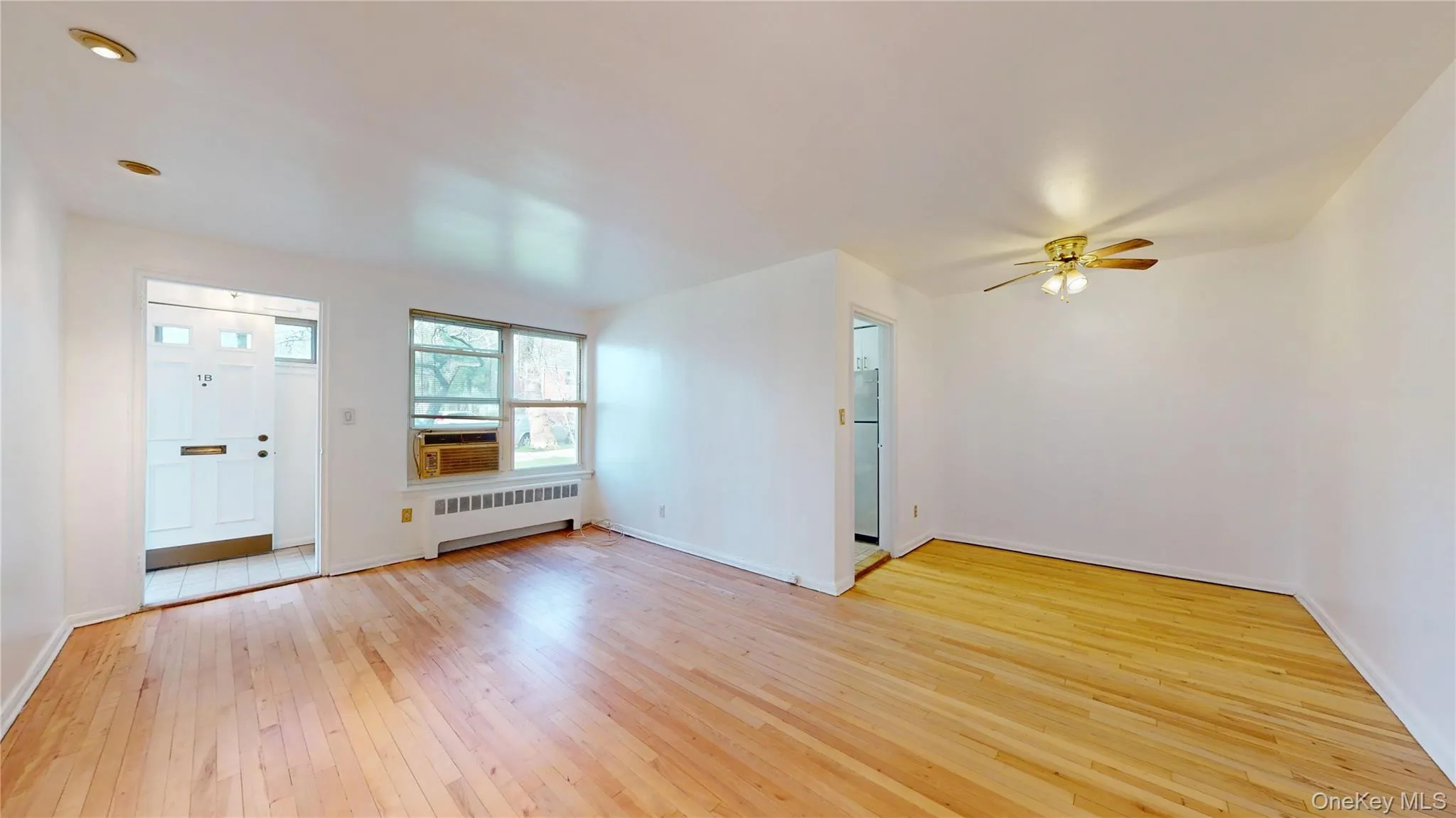 33 Edwards, North Hempstead, NY, 1 Bedroom Bedrooms, 3 Rooms Rooms,1 BathroomBathrooms,Residential,For Rent,Edwards,0,986431 33 Edwards, North Hempstead, NY, 1 Bedroom Bedrooms, 3 Rooms Rooms,1 BathroomBathrooms,Residential,For Rent,Edwards,0,986431