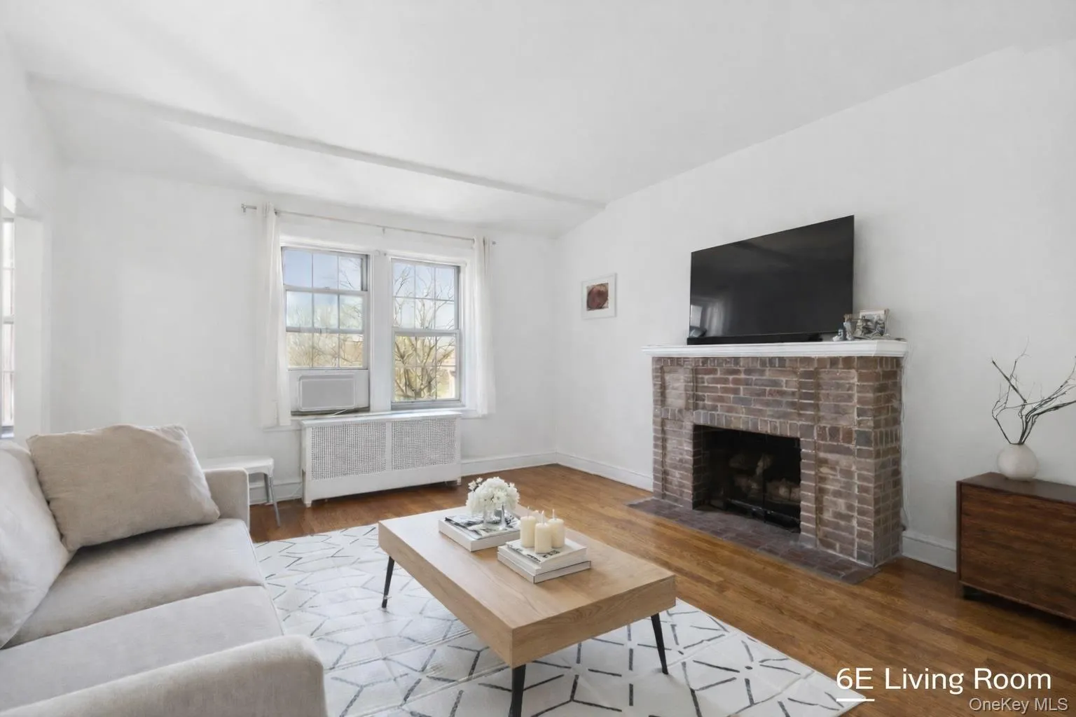 150 Burns Street, New York, NY, 7 Bedrooms Bedrooms, 21 Rooms Rooms,6 BathroomsBathrooms,Residential Sale,For Rent,Burns,0,986444 150 Burns Street, New York, NY, 7 Bedrooms Bedrooms, 21 Rooms Rooms,6 BathroomsBathrooms,Residential Sale,For Rent,Burns,0,986444