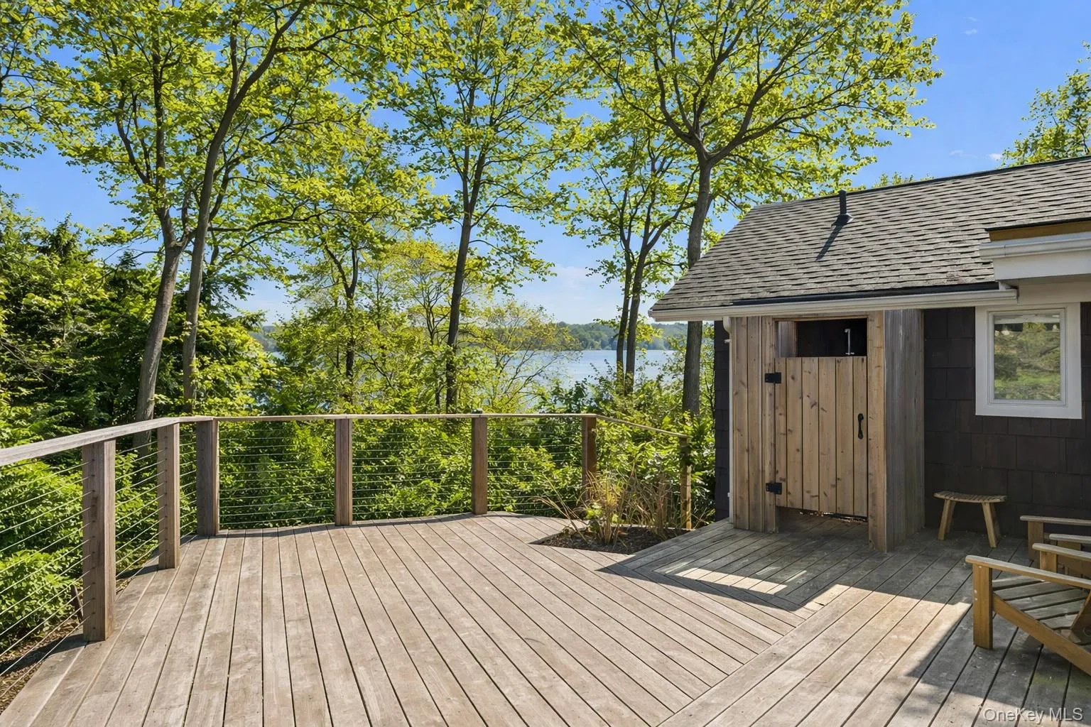 33 Peters Path, East Hampton, New York 11937