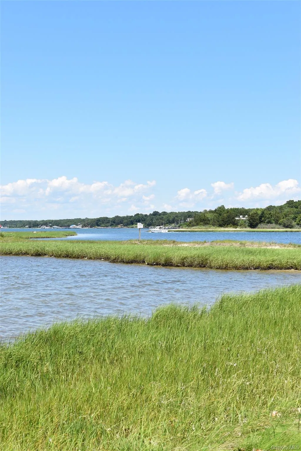 33 Peters Path, East Hampton, New York 11937