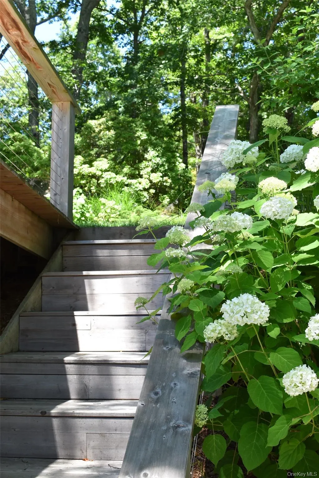 33 Peters Path, East Hampton, New York 11937