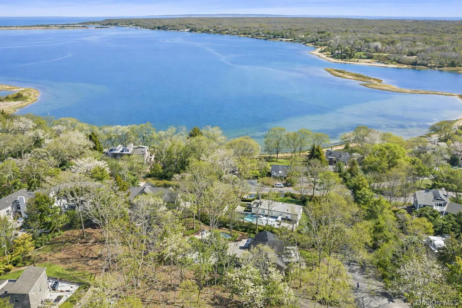 33 Peters Path, East Hampton, New York 11937