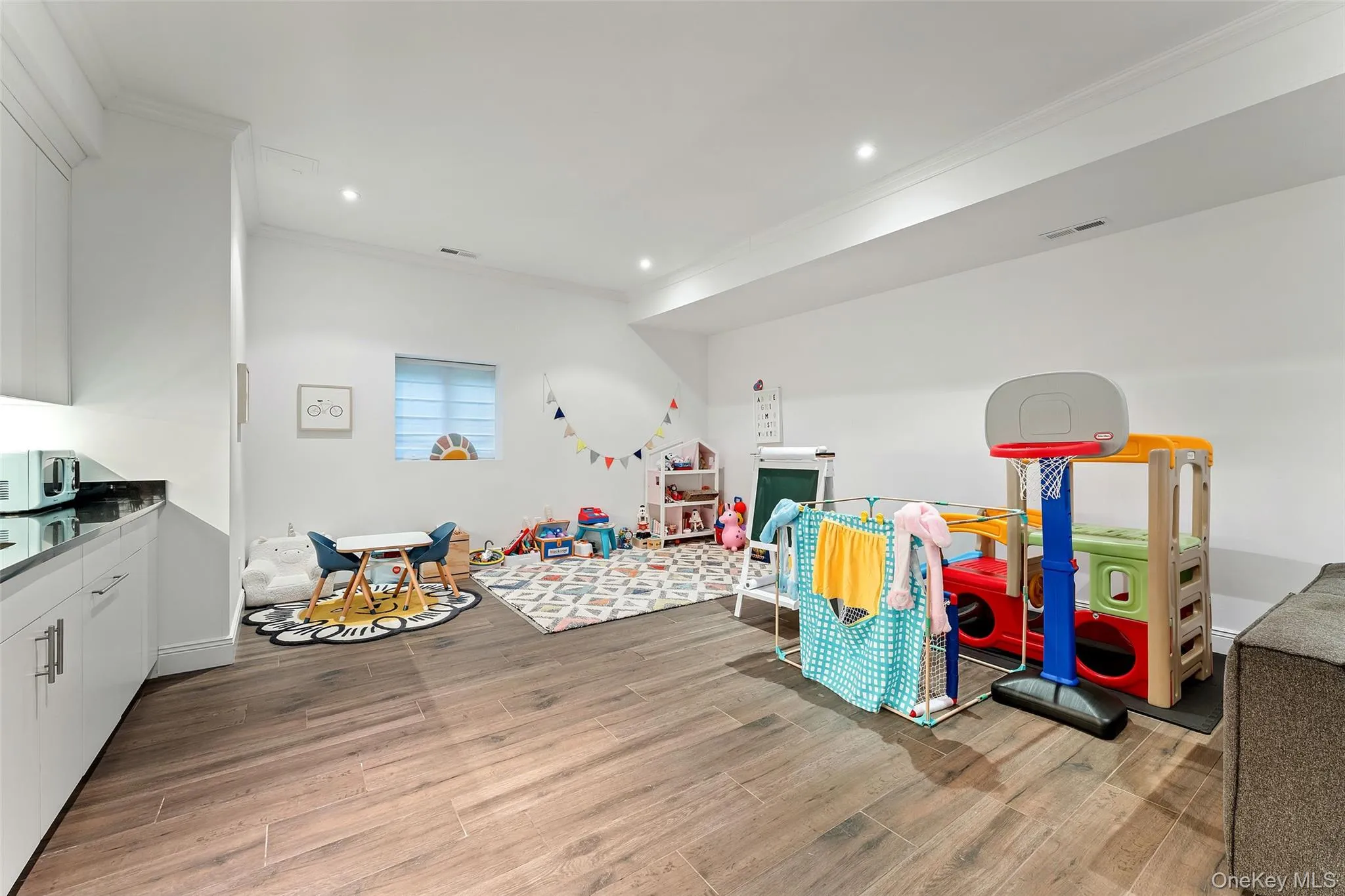 20 Brookline Road, Scarsdale, NY, 6 Bedrooms Bedrooms, 11 Rooms Rooms,5 BathroomsBathrooms,Residential Lease,For Rent,Brookline,0,986451 20 Brookline Road, Scarsdale, NY, 6 Bedrooms Bedrooms, 11 Rooms Rooms,5 BathroomsBathrooms,Residential Lease,For Rent,Brookline,0,986451
