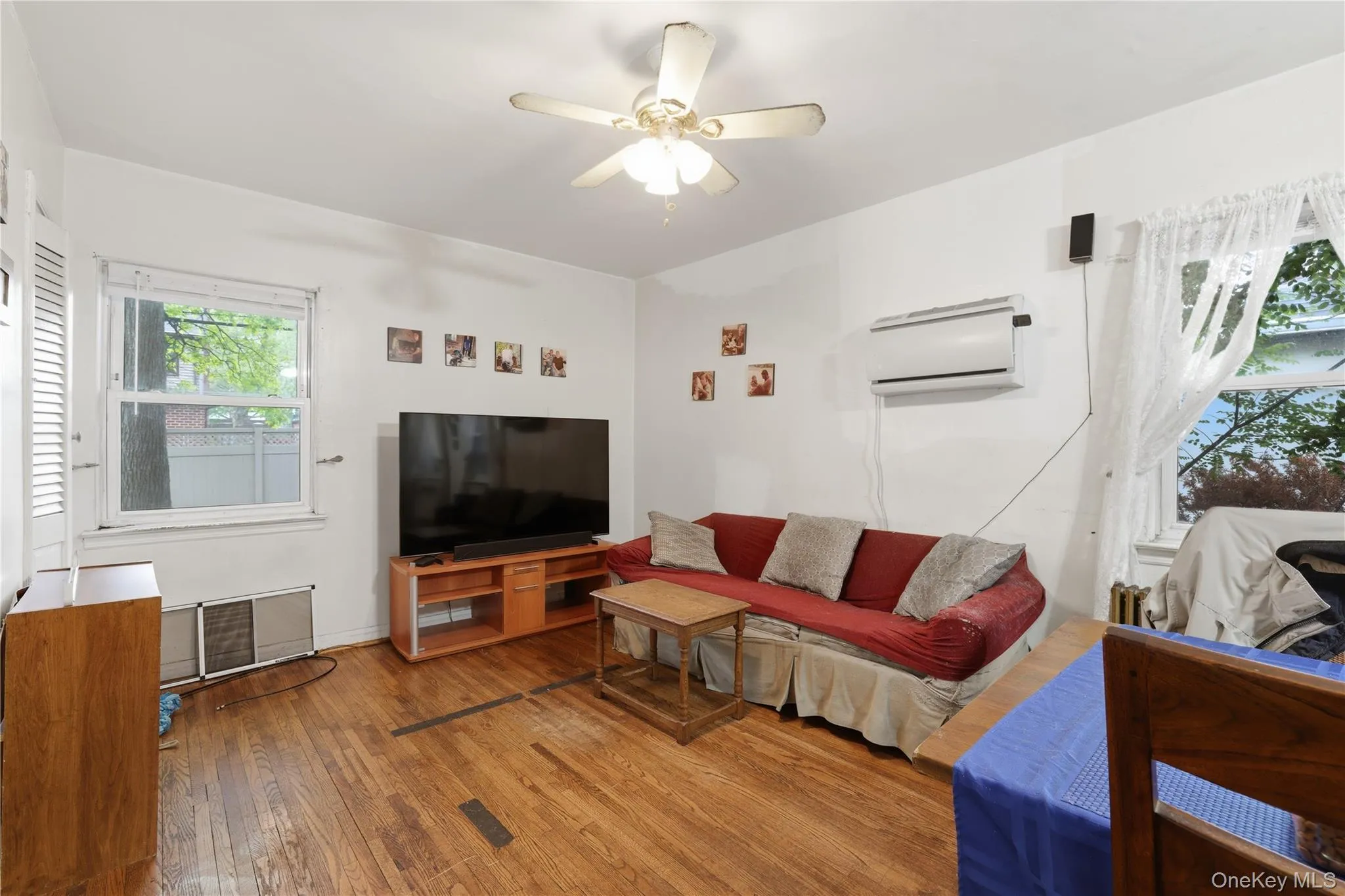 79-43 214th Street, New York, NY, 3 Bedrooms Bedrooms, 7 Rooms Rooms,1 BathroomBathrooms,Residential,For Rent,214th,0,986462 79-43 214th Street, New York, NY, 3 Bedrooms Bedrooms, 7 Rooms Rooms,1 BathroomBathrooms,Residential,For Rent,214th,0,986462
