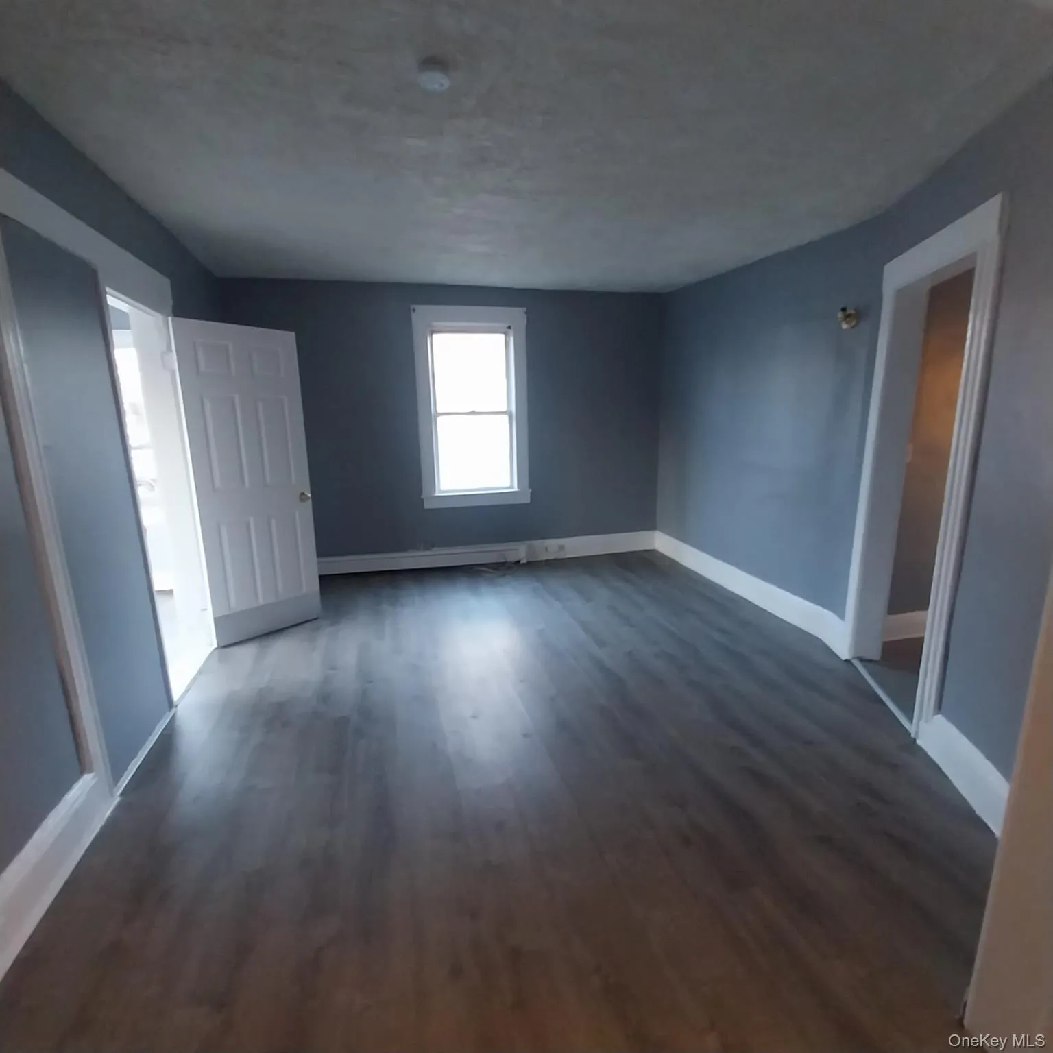 40 Harts Avenue, Hempstead, NY, 3 Bedrooms Bedrooms, 5 Rooms Rooms,1 BathroomBathrooms,Residential Lease,For Rent,Harts,0,986476 40 Harts Avenue, Hempstead, NY, 3 Bedrooms Bedrooms, 5 Rooms Rooms,1 BathroomBathrooms,Residential Lease,For Rent,Harts,0,986476