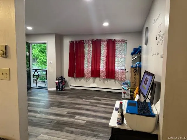 109 Caesar Lane, New Windsor, NY, 3 Bedrooms Bedrooms, 5 Rooms Rooms,1 BathroomBathrooms,Residential Lease,For Rent,Caesar Lane,0,986477 109 Caesar Lane, New Windsor, NY, 3 Bedrooms Bedrooms, 5 Rooms Rooms,1 BathroomBathrooms,Residential Lease,For Rent,Caesar Lane,0,986477