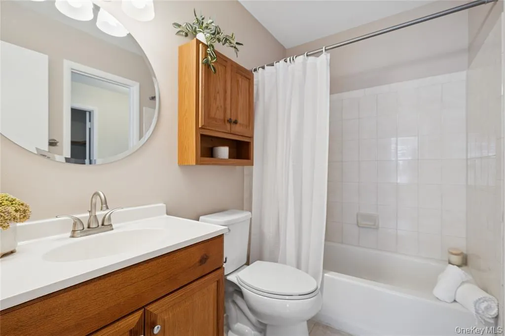 2314 Whispering Hills, Chester Town, NY, 3 Bedrooms Bedrooms, 5 Rooms Rooms,2 BathroomsBathrooms,Residential Lease,For Rent,Whispering,0,986486 2314 Whispering Hills, Chester Town, NY, 3 Bedrooms Bedrooms, 5 Rooms Rooms,2 BathroomsBathrooms,Residential Lease,For Rent,Whispering,0,986486