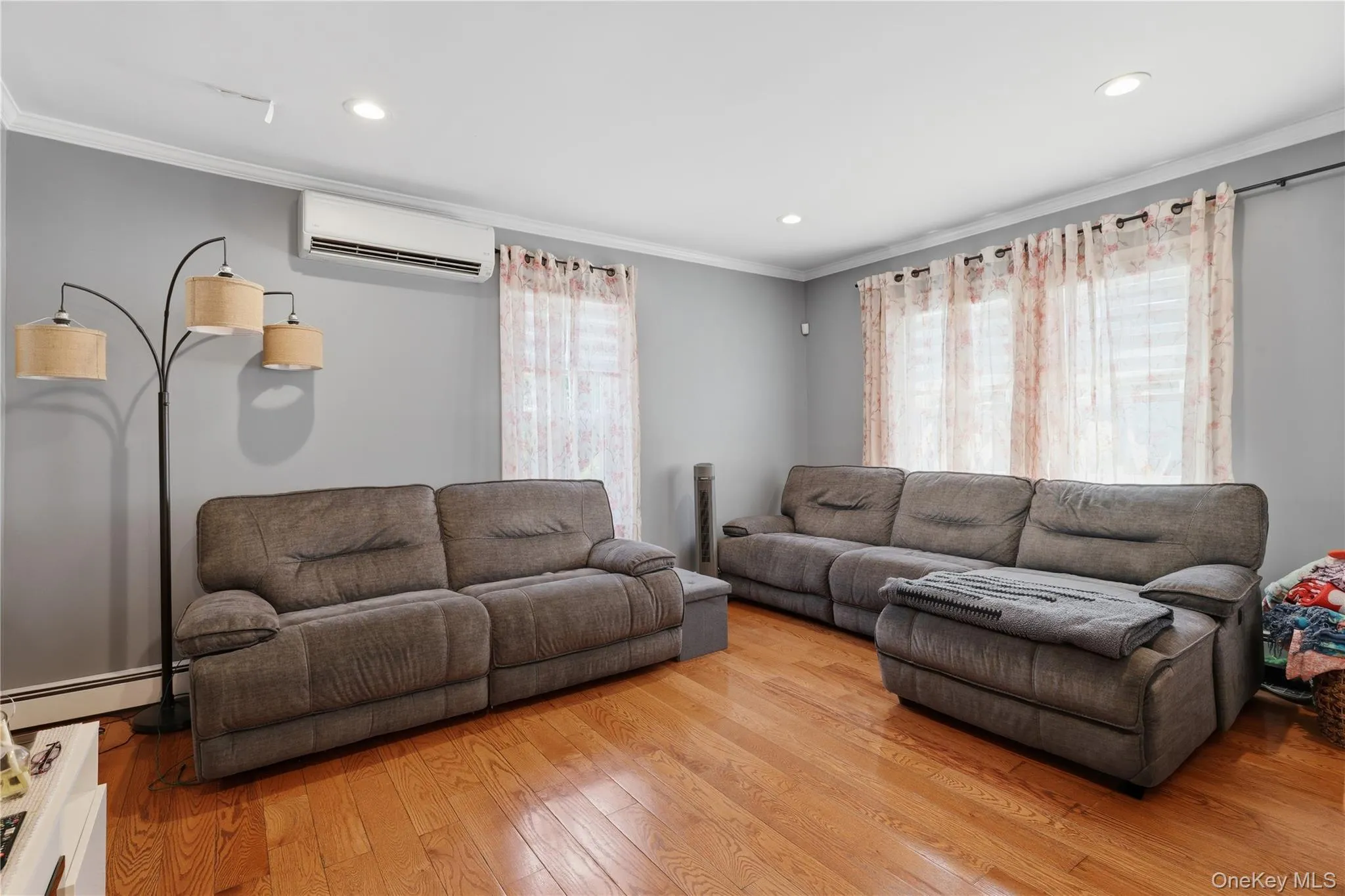 2381 Harrison Avenue, Hempstead, NY, 4 Bedrooms Bedrooms, 7 Rooms Rooms,2 BathroomsBathrooms,Residential,For Rent,Harrison,0,986505 2381 Harrison Avenue, Hempstead, NY, 4 Bedrooms Bedrooms, 7 Rooms Rooms,2 BathroomsBathrooms,Residential,For Rent,Harrison,0,986505