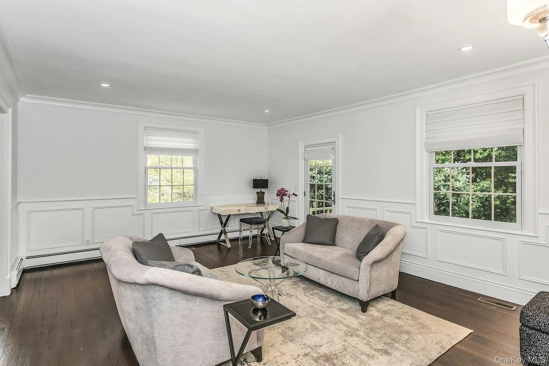 21 The Birches, North Hempstead, NY, 5 Bedrooms Bedrooms, 10 Rooms Rooms,3 BathroomsBathrooms,Residential,For Rent,The Birches,0,986506 21 The Birches, North Hempstead, NY, 5 Bedrooms Bedrooms, 10 Rooms Rooms,3 BathroomsBathrooms,Residential,For Rent,The Birches,0,986506