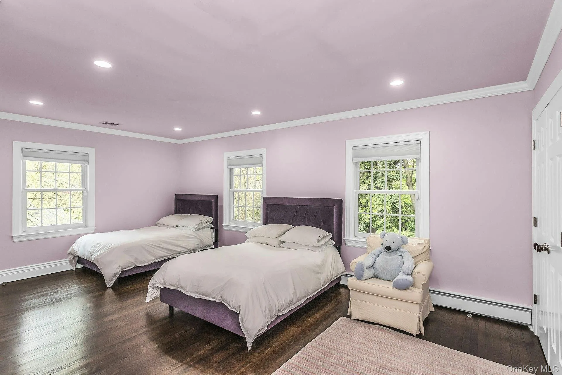 21 The Birches, North Hempstead, NY, 5 Bedrooms Bedrooms, 10 Rooms Rooms,3 BathroomsBathrooms,Residential,For Rent,The Birches,0,986506 21 The Birches, North Hempstead, NY, 5 Bedrooms Bedrooms, 10 Rooms Rooms,3 BathroomsBathrooms,Residential,For Rent,The Birches,0,986506