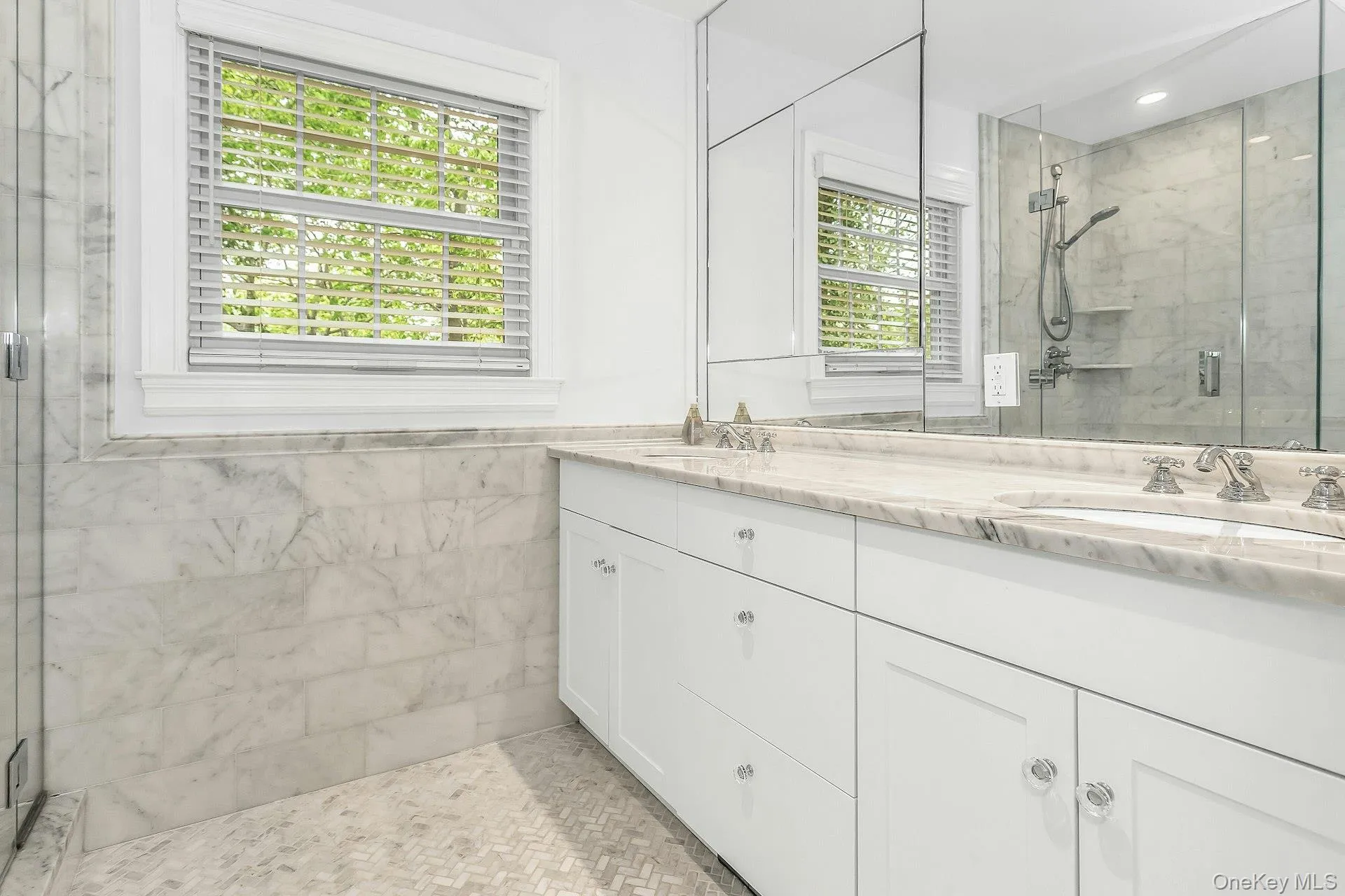 21 The Birches, North Hempstead, NY, 5 Bedrooms Bedrooms, 10 Rooms Rooms,3 BathroomsBathrooms,Residential,For Rent,The Birches,0,986506 21 The Birches, North Hempstead, NY, 5 Bedrooms Bedrooms, 10 Rooms Rooms,3 BathroomsBathrooms,Residential,For Rent,The Birches,0,986506
