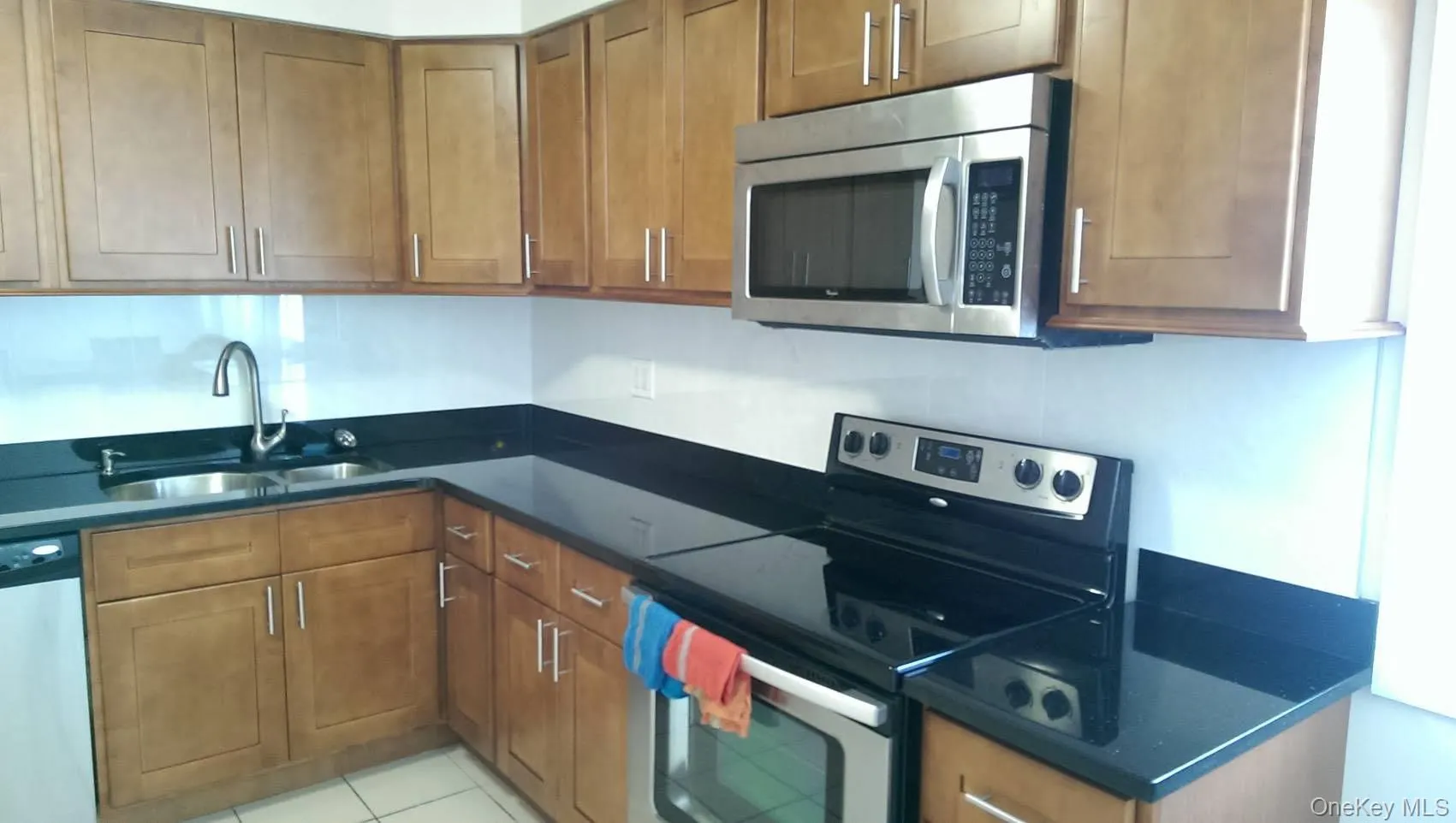 15 Falcon Lane, Hempstead, NY, 6 Bedrooms Bedrooms, 12 Rooms Rooms,3 BathroomsBathrooms,Residential Sale,For Rent,Falcon,0,986513 15 Falcon Lane, Hempstead, NY, 6 Bedrooms Bedrooms, 12 Rooms Rooms,3 BathroomsBathrooms,Residential Sale,For Rent,Falcon,0,986513
