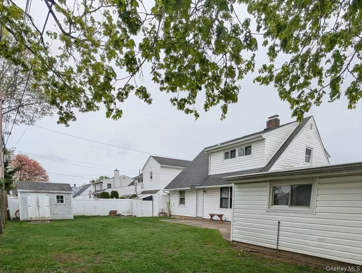 15 Falcon Lane, Hempstead, NY, 6 Bedrooms Bedrooms, 12 Rooms Rooms,3 BathroomsBathrooms,Residential Sale,For Rent,Falcon,0,986513 15 Falcon Lane, Hempstead, NY, 6 Bedrooms Bedrooms, 12 Rooms Rooms,3 BathroomsBathrooms,Residential Sale,For Rent,Falcon,0,986513