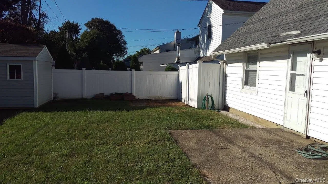 15 Falcon Lane, Hempstead, NY, 6 Bedrooms Bedrooms, 12 Rooms Rooms,3 BathroomsBathrooms,Residential Sale,For Rent,Falcon,0,986513 15 Falcon Lane, Hempstead, NY, 6 Bedrooms Bedrooms, 12 Rooms Rooms,3 BathroomsBathrooms,Residential Sale,For Rent,Falcon,0,986513