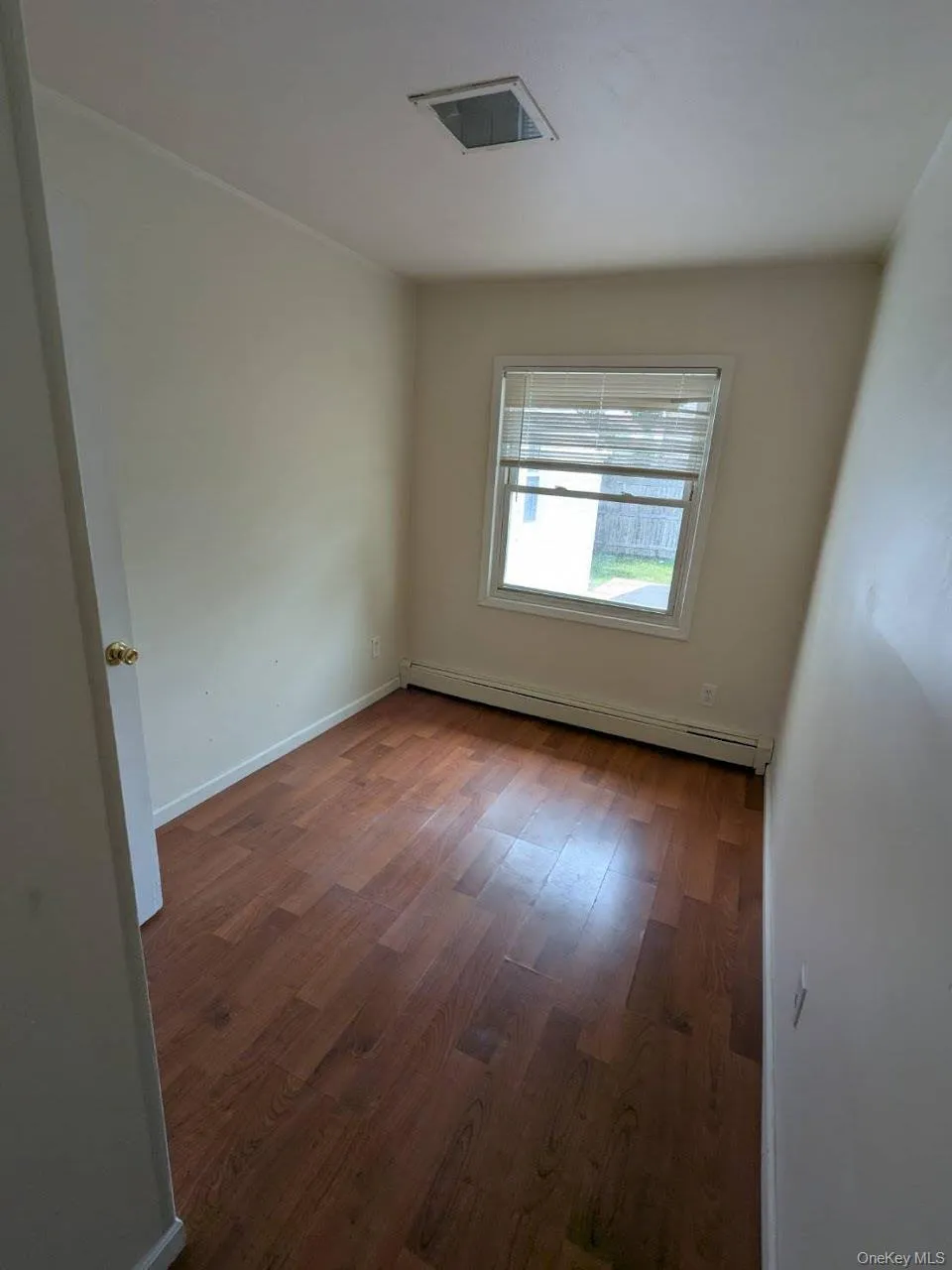 15 Falcon Lane, Hempstead, NY, 6 Bedrooms Bedrooms, 12 Rooms Rooms,3 BathroomsBathrooms,Residential Sale,For Rent,Falcon,0,986513 15 Falcon Lane, Hempstead, NY, 6 Bedrooms Bedrooms, 12 Rooms Rooms,3 BathroomsBathrooms,Residential Sale,For Rent,Falcon,0,986513