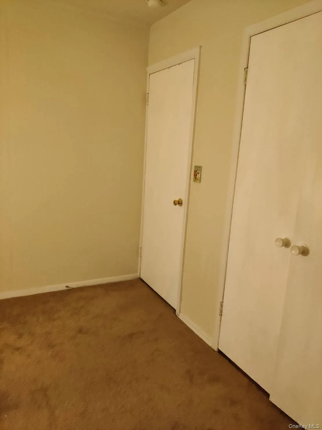 15 Falcon Lane, Hempstead, NY, 6 Bedrooms Bedrooms, 12 Rooms Rooms,3 BathroomsBathrooms,Residential Sale,For Rent,Falcon,0,986513 15 Falcon Lane, Hempstead, NY, 6 Bedrooms Bedrooms, 12 Rooms Rooms,3 BathroomsBathrooms,Residential Sale,For Rent,Falcon,0,986513