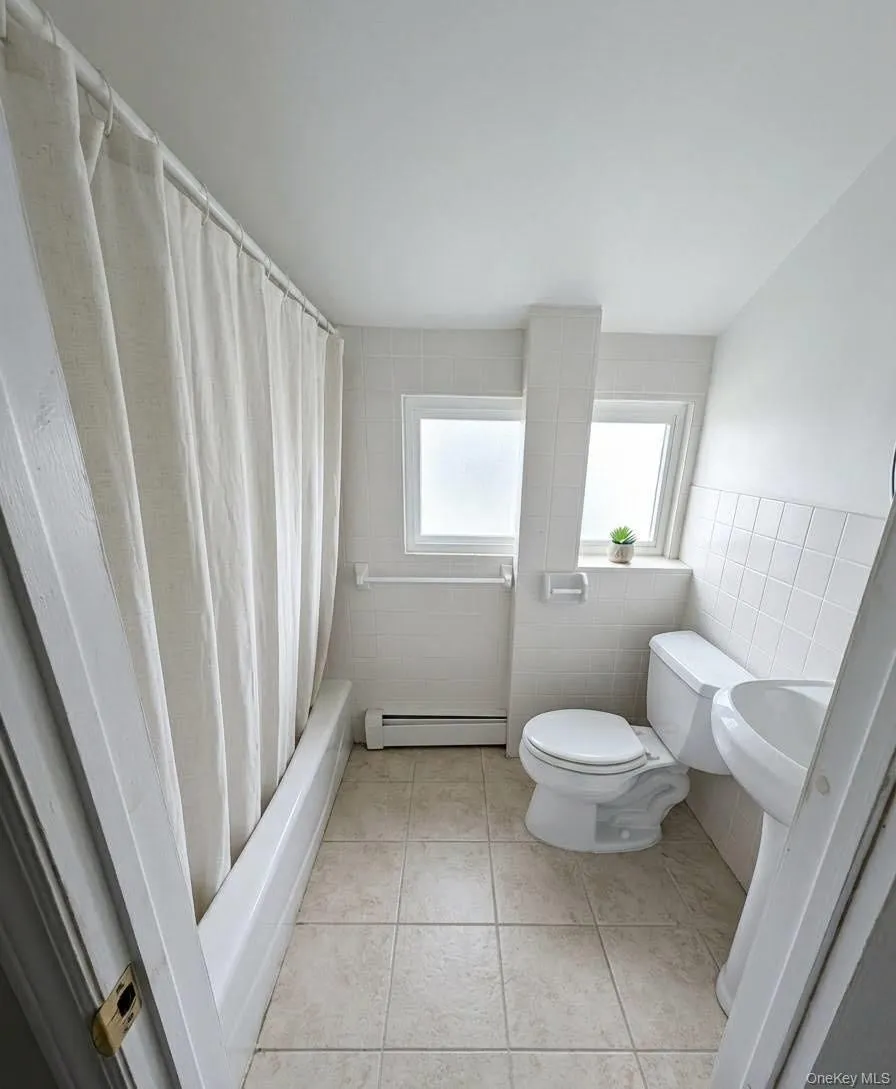 15 Falcon Lane, Hempstead, NY, 6 Bedrooms Bedrooms, 12 Rooms Rooms,3 BathroomsBathrooms,Residential Sale,For Rent,Falcon,0,986513 15 Falcon Lane, Hempstead, NY, 6 Bedrooms Bedrooms, 12 Rooms Rooms,3 BathroomsBathrooms,Residential Sale,For Rent,Falcon,0,986513