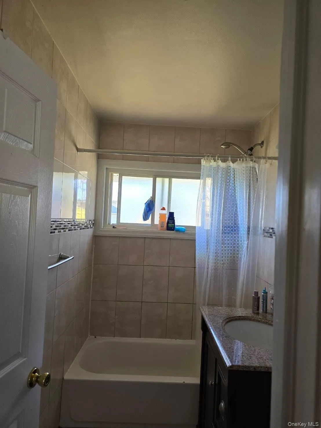15 Falcon Lane, Hempstead, NY, 6 Bedrooms Bedrooms, 12 Rooms Rooms,3 BathroomsBathrooms,Residential Sale,For Rent,Falcon,0,986513 15 Falcon Lane, Hempstead, NY, 6 Bedrooms Bedrooms, 12 Rooms Rooms,3 BathroomsBathrooms,Residential Sale,For Rent,Falcon,0,986513