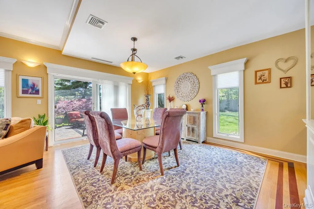 12 Kristin Lane, Smithtown, NY, 2 Bedrooms Bedrooms, 6 Rooms Rooms,2 BathroomsBathrooms,Residential,For Rent,Kristin,0,986515 12 Kristin Lane, Smithtown, NY, 2 Bedrooms Bedrooms, 6 Rooms Rooms,2 BathroomsBathrooms,Residential,For Rent,Kristin,0,986515