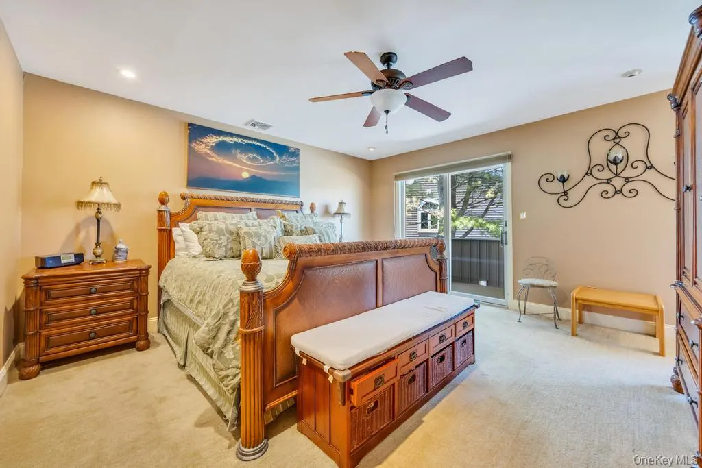 12 Kristin Lane, Smithtown, NY, 2 Bedrooms Bedrooms, 6 Rooms Rooms,2 BathroomsBathrooms,Residential,For Rent,Kristin,0,986515 12 Kristin Lane, Smithtown, NY, 2 Bedrooms Bedrooms, 6 Rooms Rooms,2 BathroomsBathrooms,Residential,For Rent,Kristin,0,986515