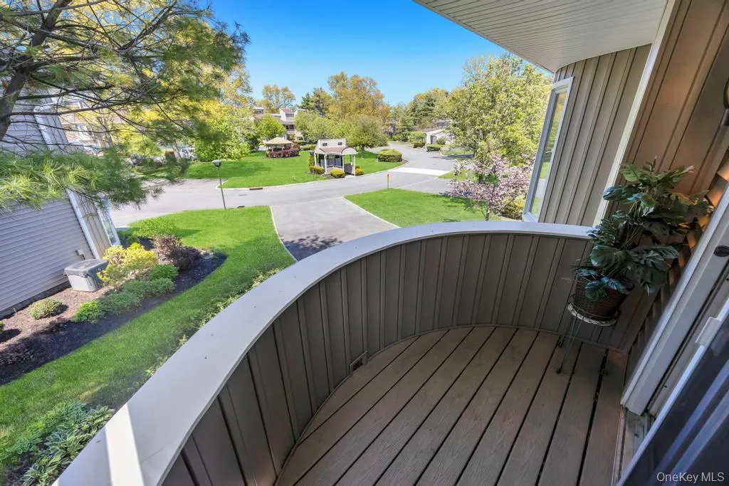 12 Kristin Lane, Smithtown, NY, 2 Bedrooms Bedrooms, 6 Rooms Rooms,2 BathroomsBathrooms,Residential,For Rent,Kristin,0,986515 12 Kristin Lane, Smithtown, NY, 2 Bedrooms Bedrooms, 6 Rooms Rooms,2 BathroomsBathrooms,Residential,For Rent,Kristin,0,986515