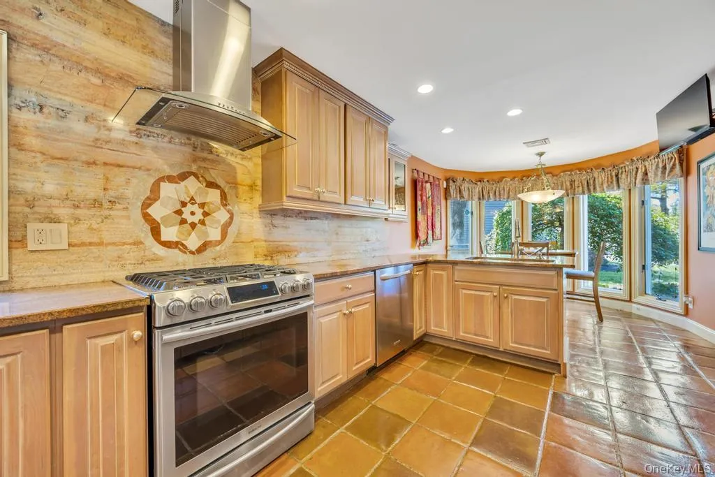 12 Kristin Lane, Smithtown, NY, 2 Bedrooms Bedrooms, 6 Rooms Rooms,2 BathroomsBathrooms,Residential,For Rent,Kristin,0,986515 12 Kristin Lane, Smithtown, NY, 2 Bedrooms Bedrooms, 6 Rooms Rooms,2 BathroomsBathrooms,Residential,For Rent,Kristin,0,986515